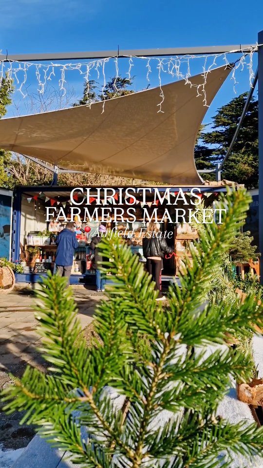 A beautiful crisp day for a stroll around the market and a visit to Airfield.
Open from 9.30-2.30 today and back again on Monday! 🎄
#christmasmarket #airfield #shoplocal