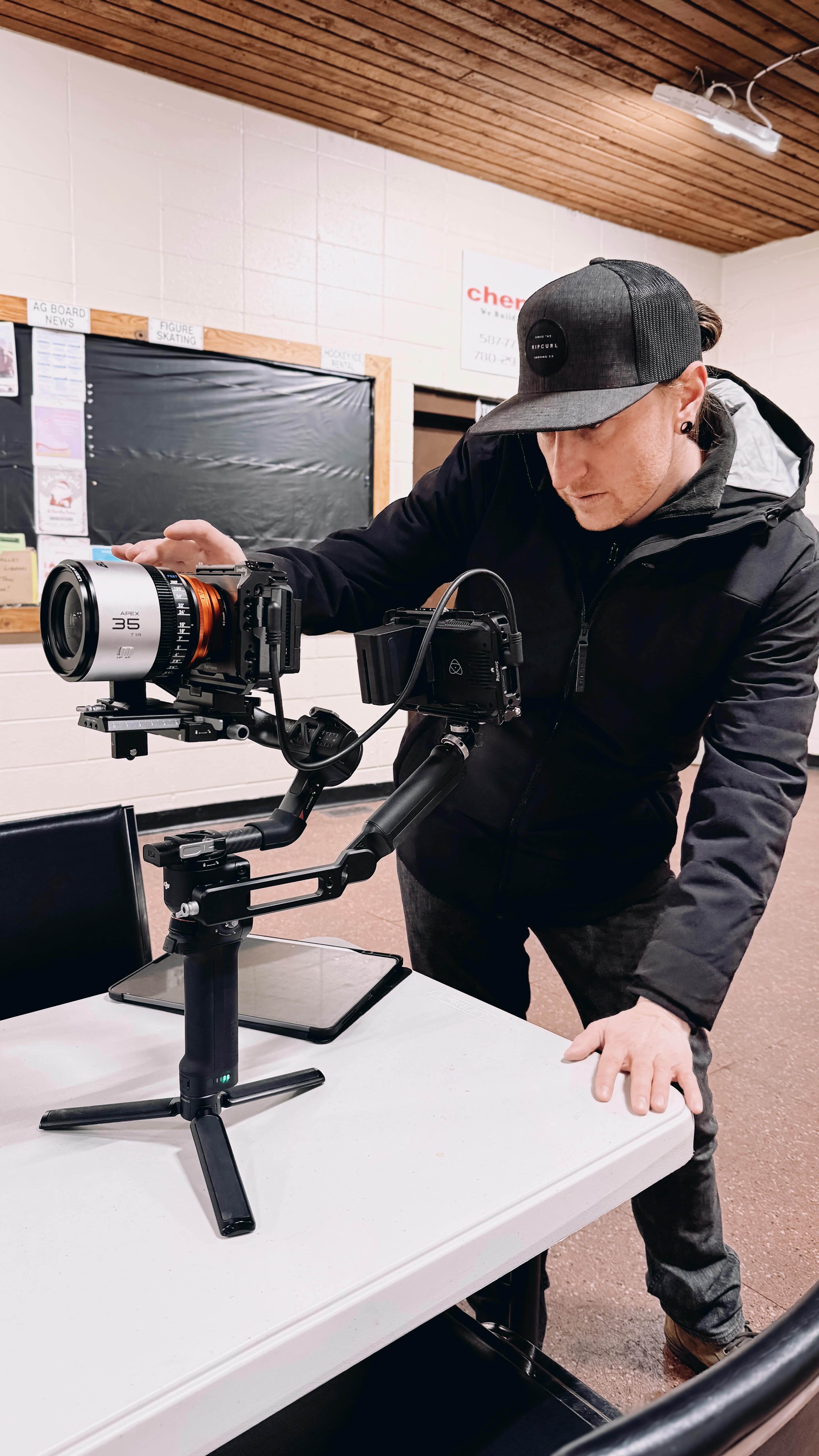 Last field trip of the year. ✔️
Behind every great shoot is a little behind-the-scenes recon.
Getting a lay of the land and planning the shots is key for a production day that hits just right.
Let’s bring that idea to light.⚡️