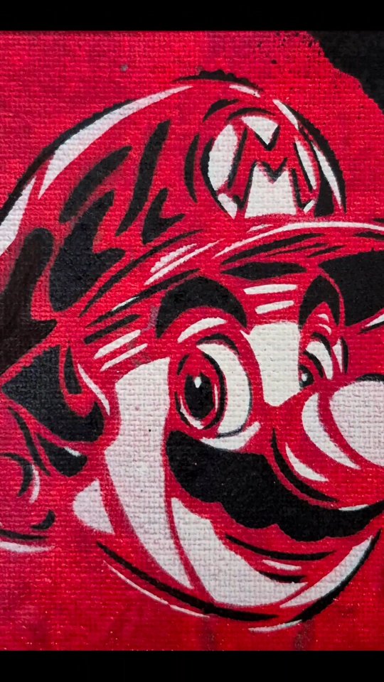Mario en version POPCHIPS.
Un personnage culte du jeu vidéo, revisité en mini-format, à ma sauce : fond freestyle, pochoir précis et esprit street art.
Un clin d’œil à l’enfance, aux pixels et aux heures passées manette en main.
Petit format, grande nostalgie.
#popchips #mario #retrogaming #popcultureart #streetartfrance #pochoir #stencilart #urbanart #sprayart #miniart #videogameart #alexandrepetrus