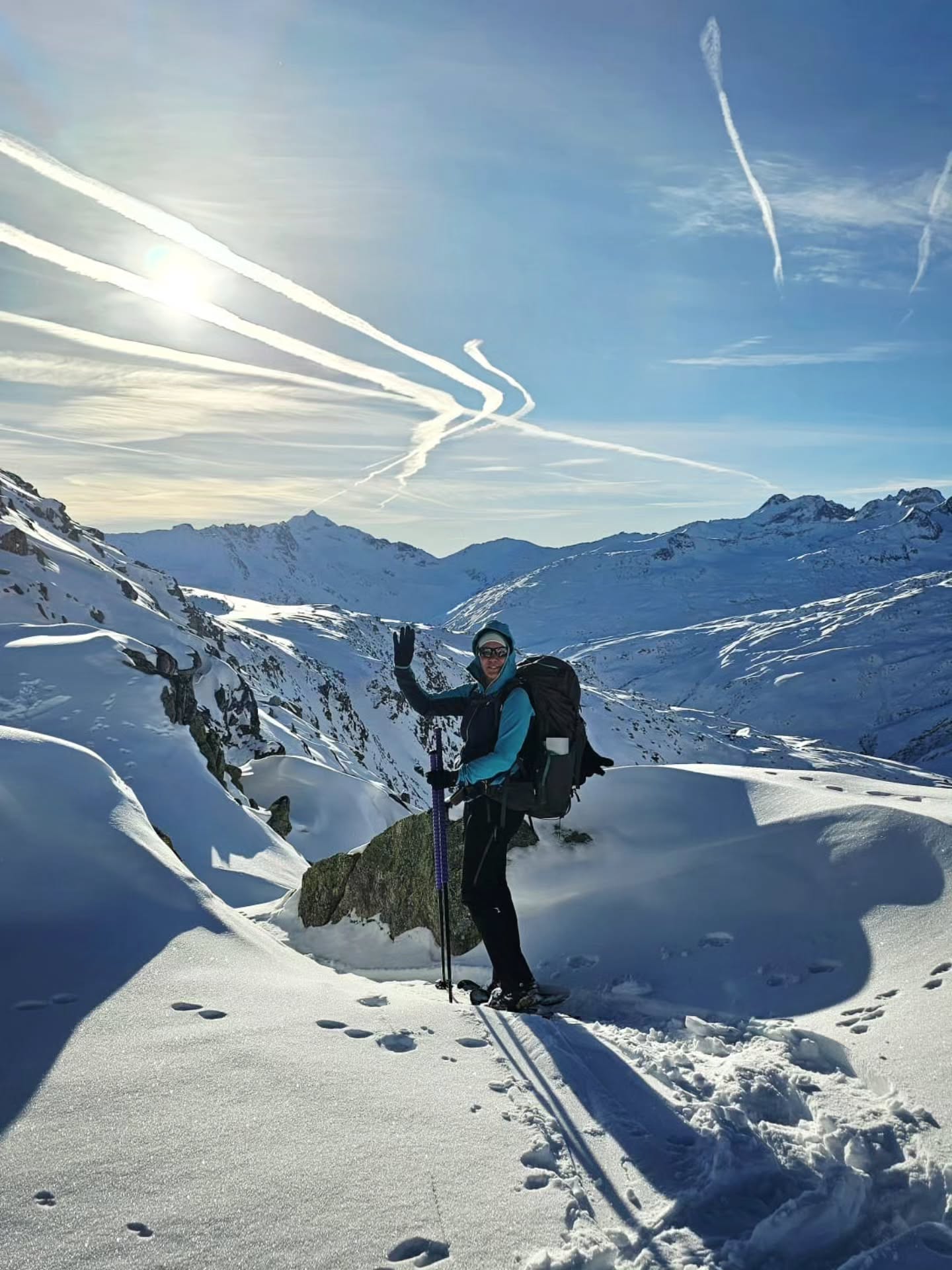 3 jours de raquettes à neige à seulement 2h30 de voiture de Mulhouse...
Pas un bruit, des chamois, du soleil et la douceur de la neige.
#accompagnatriceenmontagne #raquettesaneige #kantonuri #alpessuisses #jaimelaneige