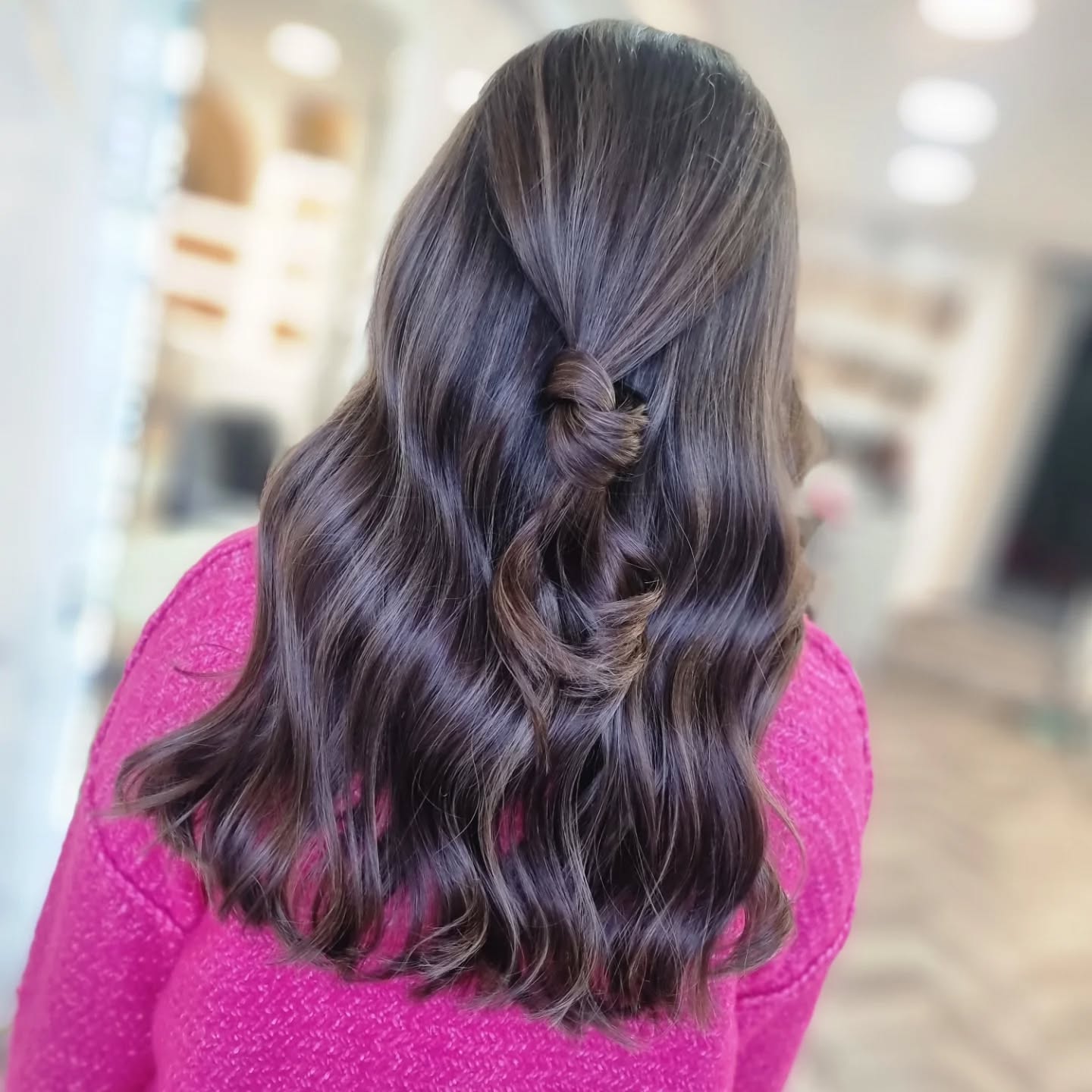 First balayage for my sister 😍
.
.
.
📍 @the.secret.salon.manchester
.
.
#manchestersalon #eccleshairdresser #balayage #softnaturalbalayage #ecclessalon