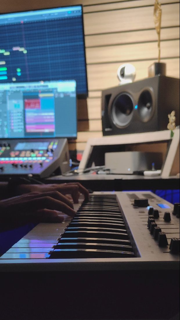 Late-night mood! 🎶
#music #musicproduction #logicpro