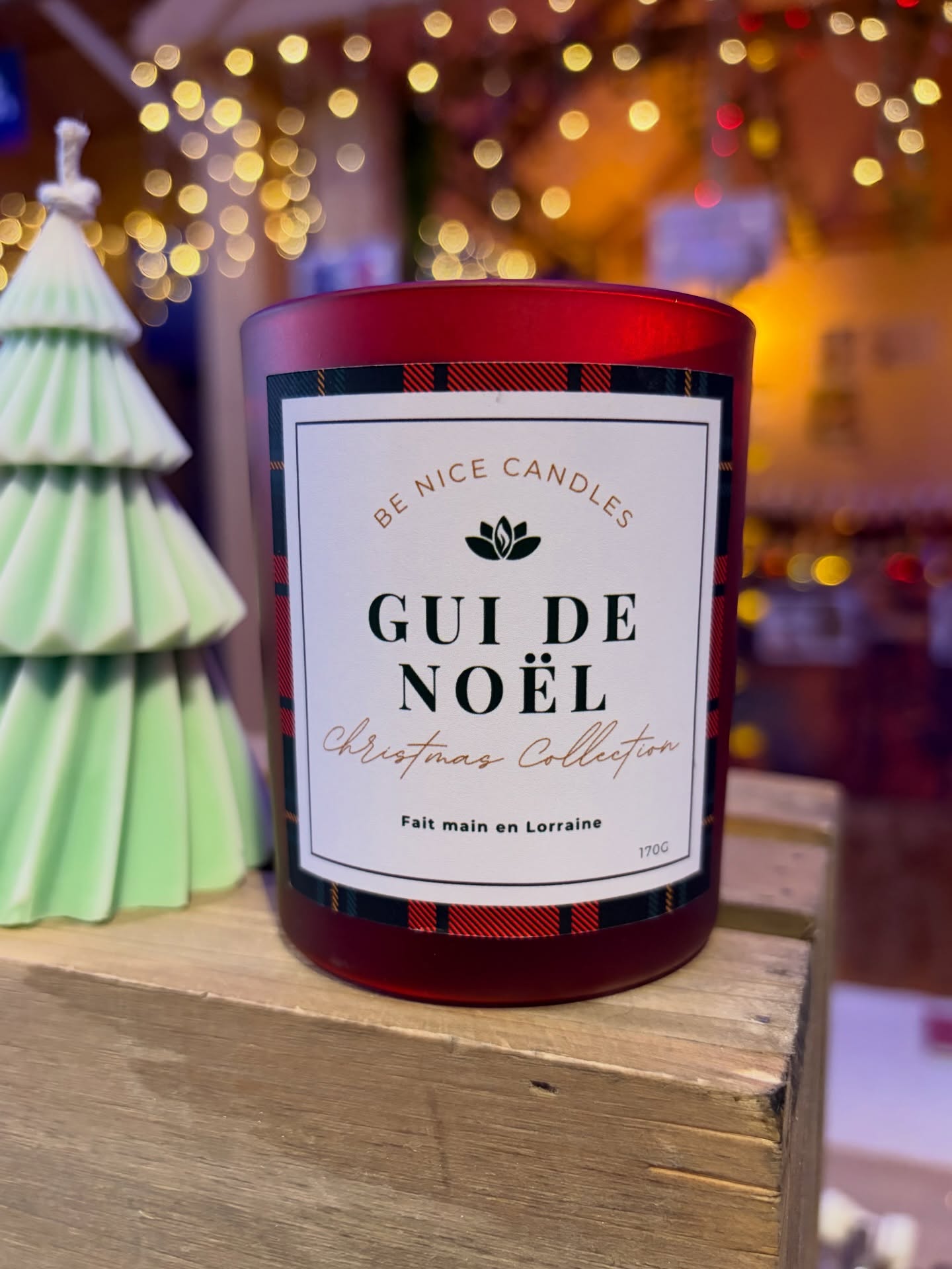 — CHRISTMAS COLLECTION ✨ partie 2/2
Voici la suite de la collection de Noël de cette année ! 🎄
J’ai vraiment pris en compte tous vos avis, d’années en années - oui j’ai même cédé et réalisé une bougie Cannelle juste pour vous ! ✨🤍
Je suis vraiment très fière de cette collection, et on arrive presque au bout des stocks!
Il me reste environ 4 bougies de chaque - avec peut être un sold out ce week-end ?! 😲
Merci pour l’accueil réservé à cette Christmas Collection ❄️
#noel #christmas #merrychristmas #bougies #metz