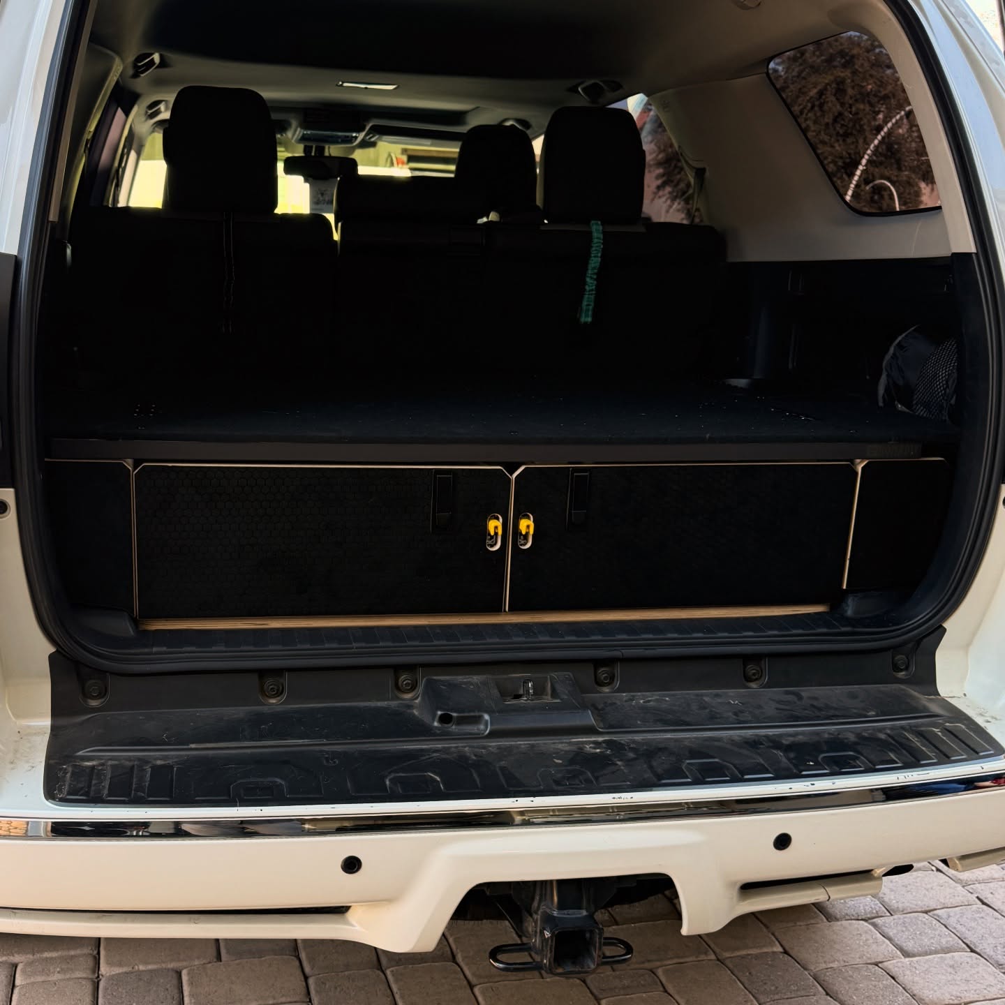 I love doing the full wraps, but I also love classy systems like this one!