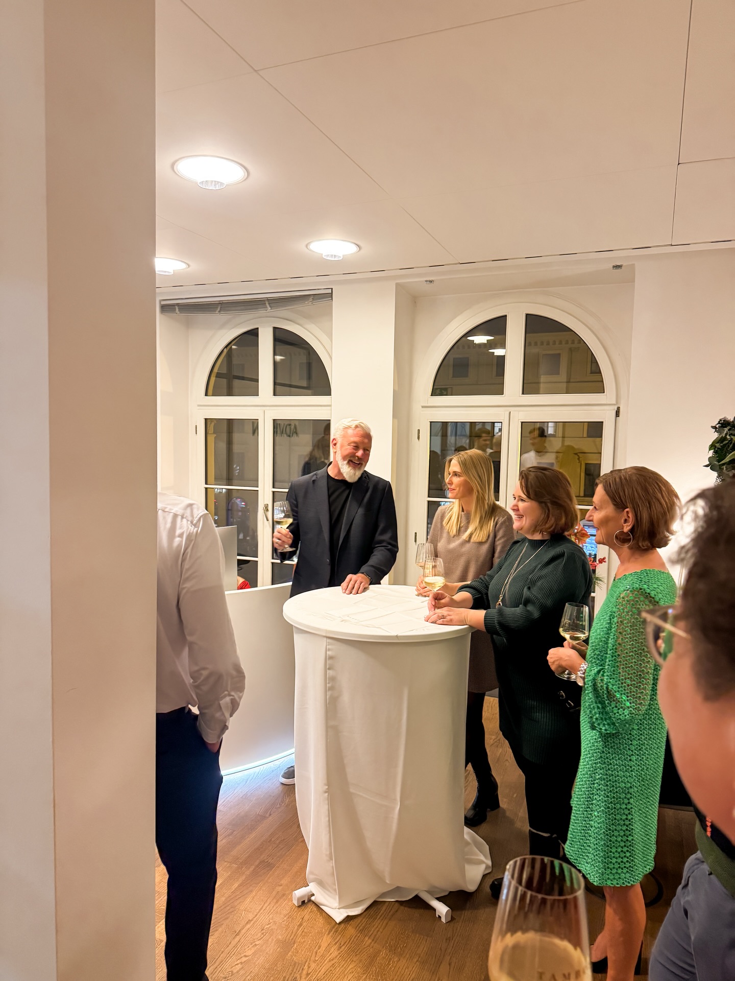 Weihnachtsbilder-Dump 🎄✨
Danke an unser Team für ein tolles Jahr und einen wunderbaren gemeinsamen Abend.