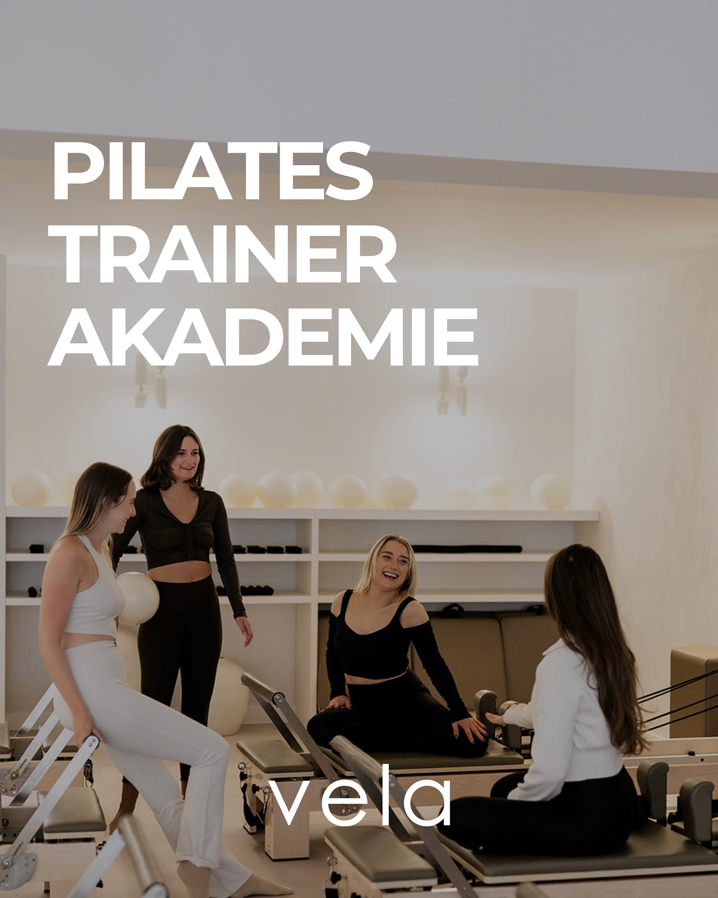 Introducing: Vela Akademie mit unseren Host Centern!
Starte deine Pilates Reise als Instructor. Die umfassende Akademie teilt sich in 3 Module ein: Sportmedizin, Pilates Matte, Pilates Reformer.
Lerne auf dem Vela Reformer, mit Flexibilität, von erfahrenen Ausbildern, online und vor Ort in Studios. Stay tuned 🤍