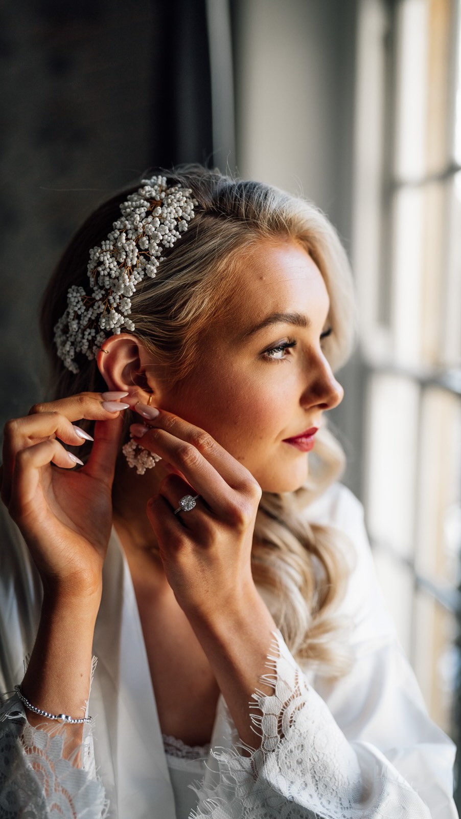 You’ll never guess what happened to my bride on her wedding morning…
She was calm.
Present.
Actually enjoying it.
Because the wedding morning doesn’t need to feel rushed, chaotic or overwhelming — it just needs a plan, and someone you trust to hold it all together.
From extra breathing room in the timeline, to music, space, food and five quiet minutes to herself… everything was already taken care of.
And the best part?
She didn’t have to think about any of it.
That’s the power of feeling supported — and starting the day exactly as you mean to go on
Hair @lisawantmua
Makeup @sammyenglandmakeup
Dress @14andsixpence
Jewellery & hair accessories @claireaustinengland
#weddingmorning
#weddingmorningtips
#bridetobeuk
#ukweddingplanner
#weddingplanningtips
#weddingdaycalm
#brideprep
#weddingtimeline
#somersetwedding
#ukwedding
#weddinginspo
#modernbride
#weddingplannerlife