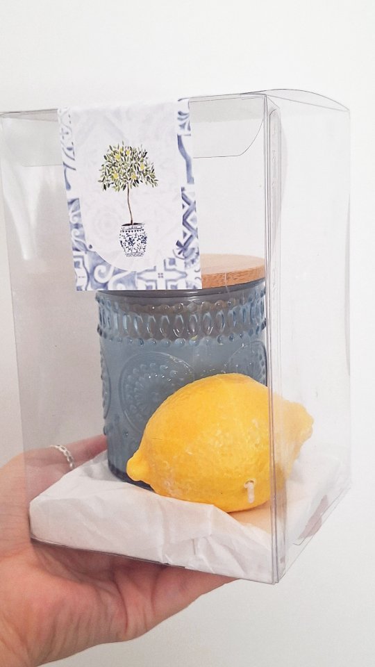 Ultimos dias antes de navidad! Y les mostramos los regalitos mas lindos para el arbolito!
Pueden encontrarlos con descuentos increibles en nuestra tienda online!
Ademas tenes un 10% de descuento adicional abonando por transferencia y cuotas sin interes!!!
www.lechocolatte.com
#velas #navidad #velasdecorativas #emprendedoras #regalosoriginales #diseño #emprendimiento #descuentos