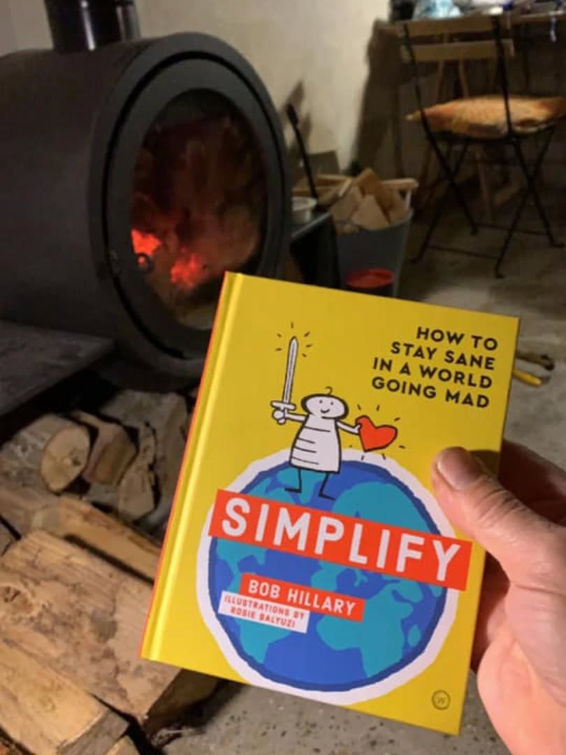 A last wee shout-out b4 Xmas to anybody who might like to buy a copy of my little yellow 'Simplify' book for a loved one as a gift...?
Its a 'Spiritual Survival Guide for these times. Full of tips & tools for navigating yourself through these times of change - & a really good guide for anyone just starting out on their spiritual path...
Here's a link: (Should be with you by Monday)
https://www.amazon.co.uk/Simplify-Stay-Sane-World-Going/dp/1786783355#:~:text=Book%20details&text=Bob%20Hillary%20shares%20the%20lessons,the%20Earth%20we%20have%20inherited%3F
"It's a super upbeat read...
nice one guys
Happy Christmas!
#consciouschristmaspresents #newearth #consciousbooks #simplify #spiritualawakening #spiritualbooks