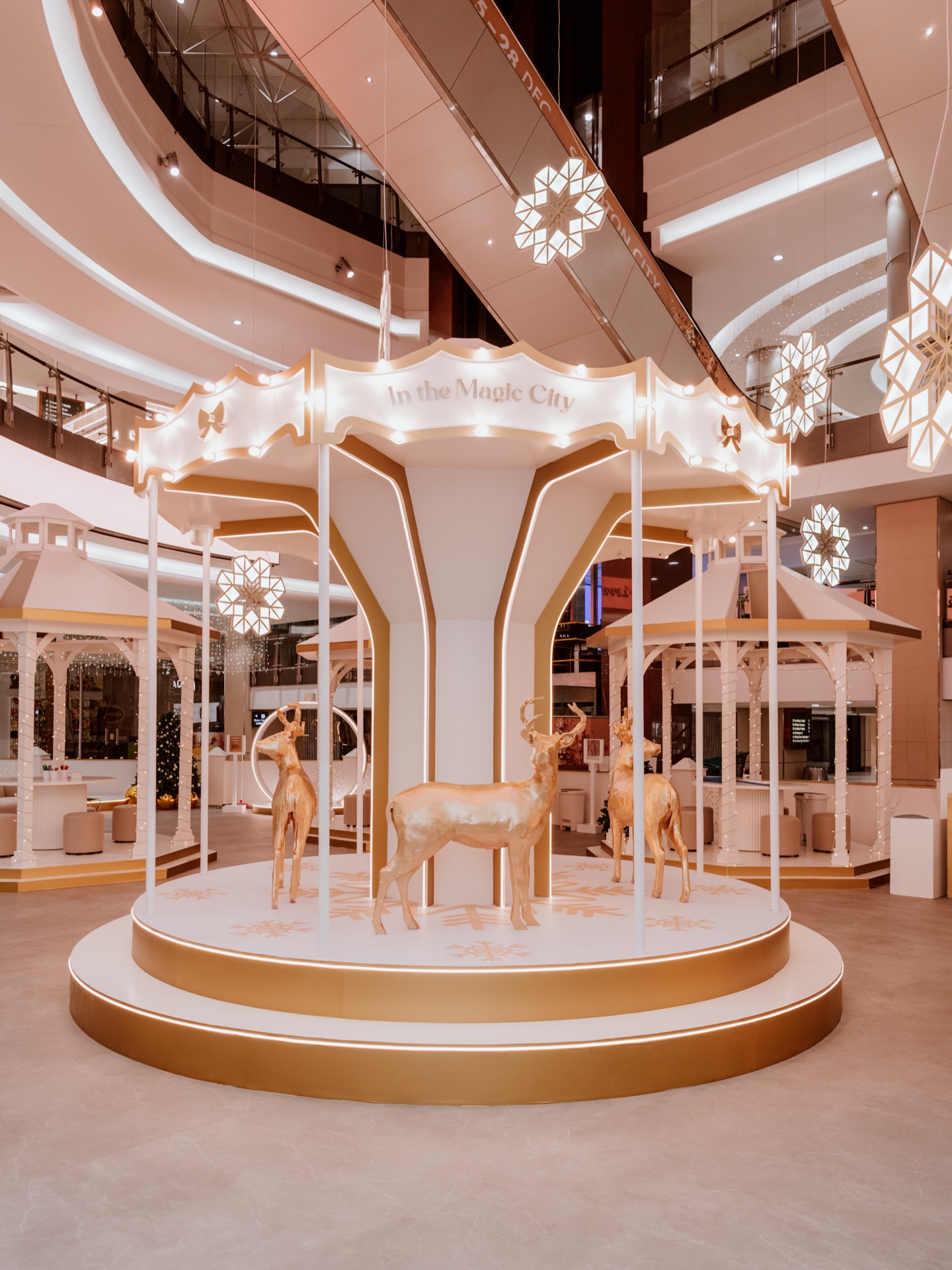 ✨In our golden era✨
Four custom golden reindeer, standing proud beneath a glowing carousel, right at the heart of @sandtoncitymall Enchanted City.
Polished gold finishes catching every sparkle.
Soft architectural curves wrapped in warm festive glow. This was Christmas turned cinematic.
Made to shimmer. Made to enchant. Made you look 💙
#sandtoncity #cityofenchantment #christmaswonderland #festivetime #christmasinstallation holidaymagic magicmoments brandbuilds happinestcustom happinest madeyoulook custombuild customdisplay customstand expoexcellence expostand awardwinning expovibe brandactivation expoexcellence visualmerchandising capetowncustom photomoment brandelements display custombackground customdisplay memorablemarketing impactfuldesign