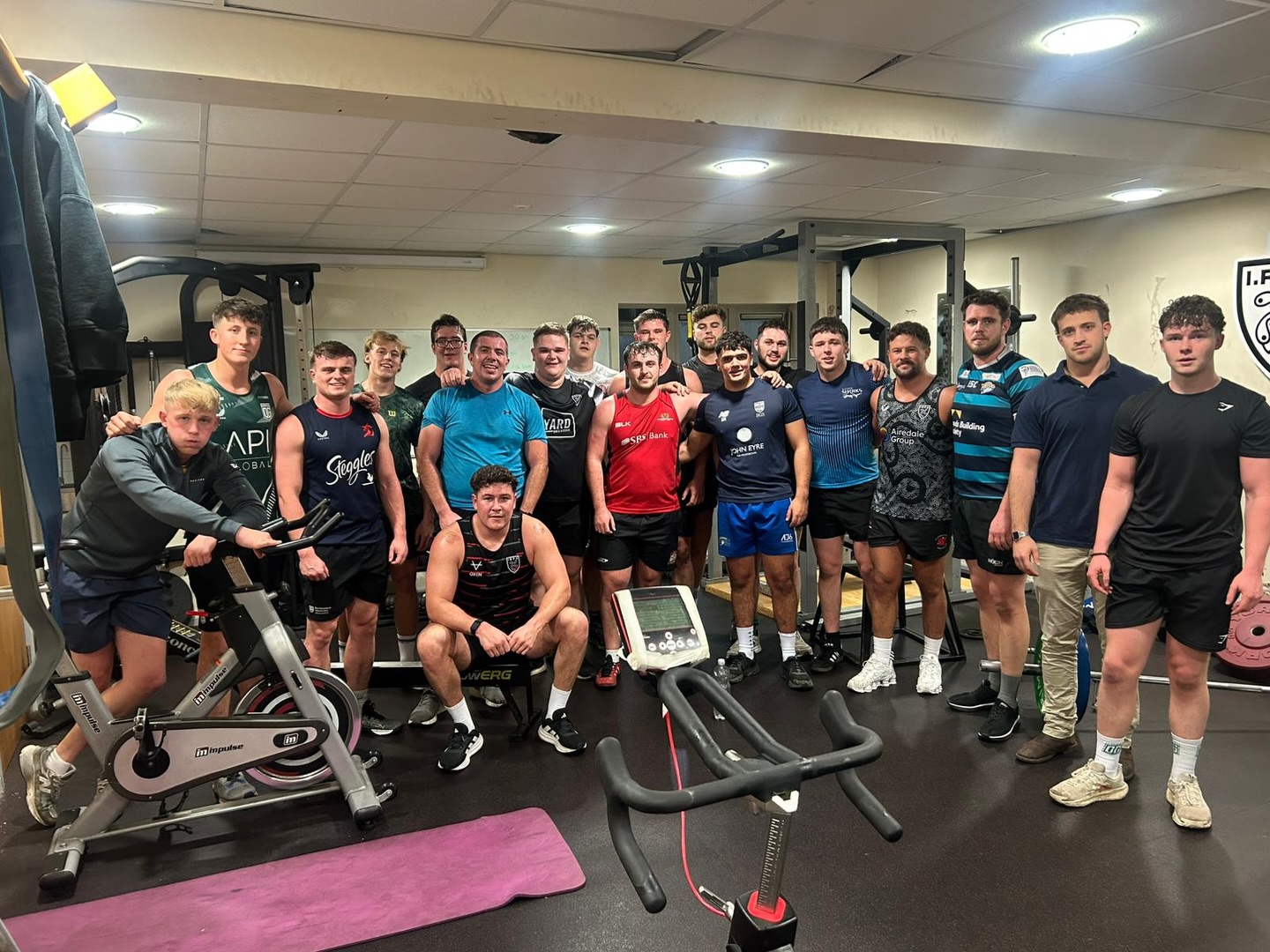 A bit of the wet stuff doesn’t stop the lads from putting in a top shift 🔥🔥 #uptheilk