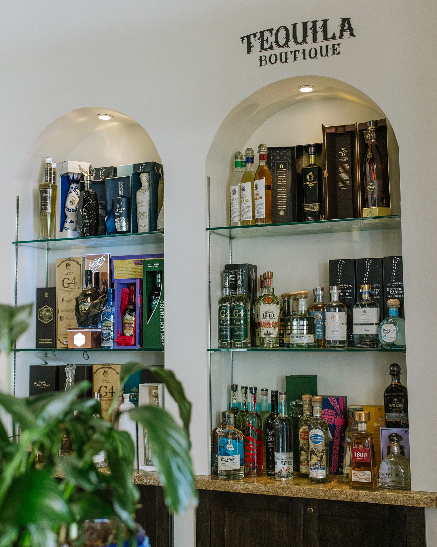 For the tequila-lover on your gift list: give the gift of artisan agave at Mari Chuy’s Tequileria. With a large selection of tequilas made from 100% blue agave, your friend’s holiday will sip in style. 🍹🎄 #MariChuysRancharrah #TheVillageAtRancharrah #RenoTahoe #Tequila #HolidayFits #ShopRancharrah