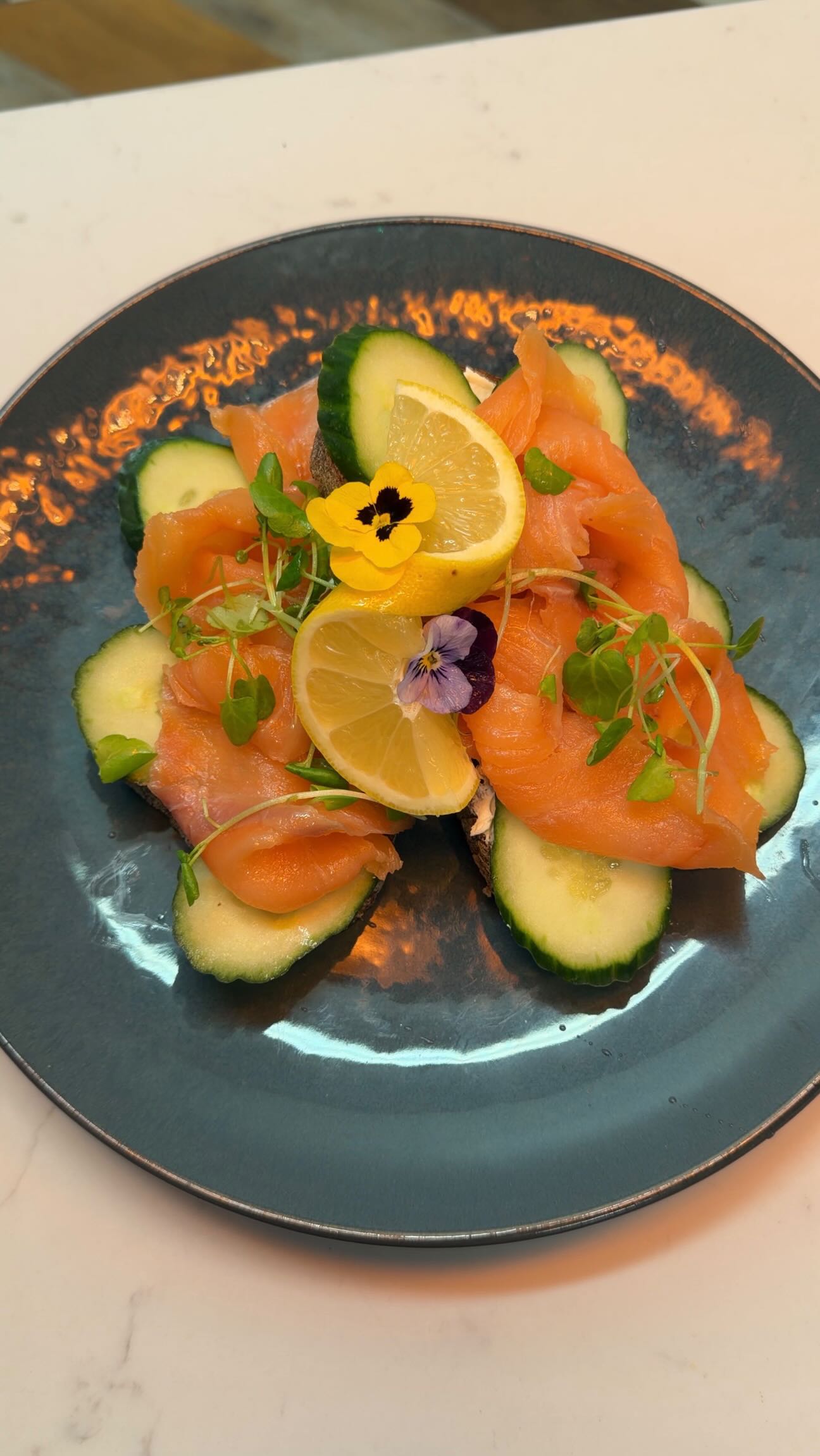 Smoked salmon, cream cheese, and cucumber, let’s be honest, there’s no way this wouldn’t taste good 😌
One of our customer favourites, Breakfast at Tiffany’s 🥪 We guarantee you’ll absolutely love it!
And don’t forget to order your favourite coffee to go with it ☕️
#hitchineats #brunchinhitchin #supportlocalhitchin #chillibhitchin #chillibs