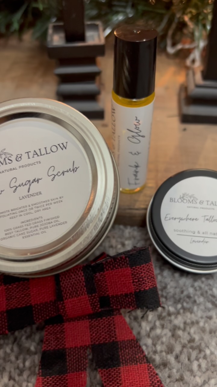 Our Christmas gift set is the perfect surprise that special someone didn’t know they needed!
Available in limited quantities!
Check out our website to get yours before they’re gone!
#bloomsandtallow #tallow #tallowskincare #tallowbalm #eczemarelief #farmtoskin #beeftallow #naturalskincare #glowingskin #madewithlove