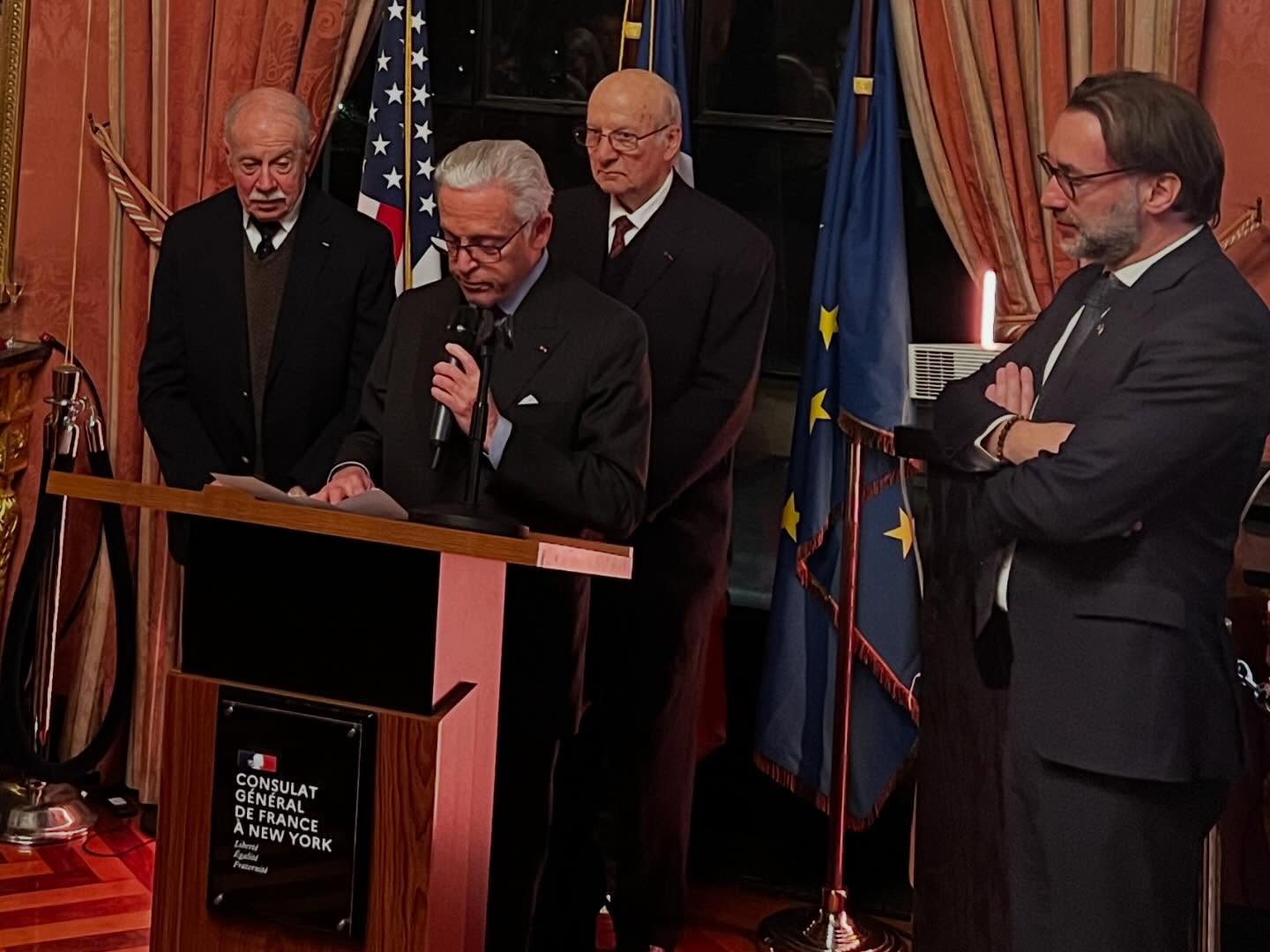 The Society extends its warmest congratulations to Henri Dubarry on receiving the insignia of Chevalier of the National Order of Merit. This richly deserved honor recognizes a lifetime of dedication, service, and unwavering commitment to the French community. Alain Dupuis, Chevalier de la Légion d’honneur, and an active member of our Society, pinned the medal on his lifelong friend. Our President, Guy Wildenstein, was one of the speakers.
Bravo, Henri!