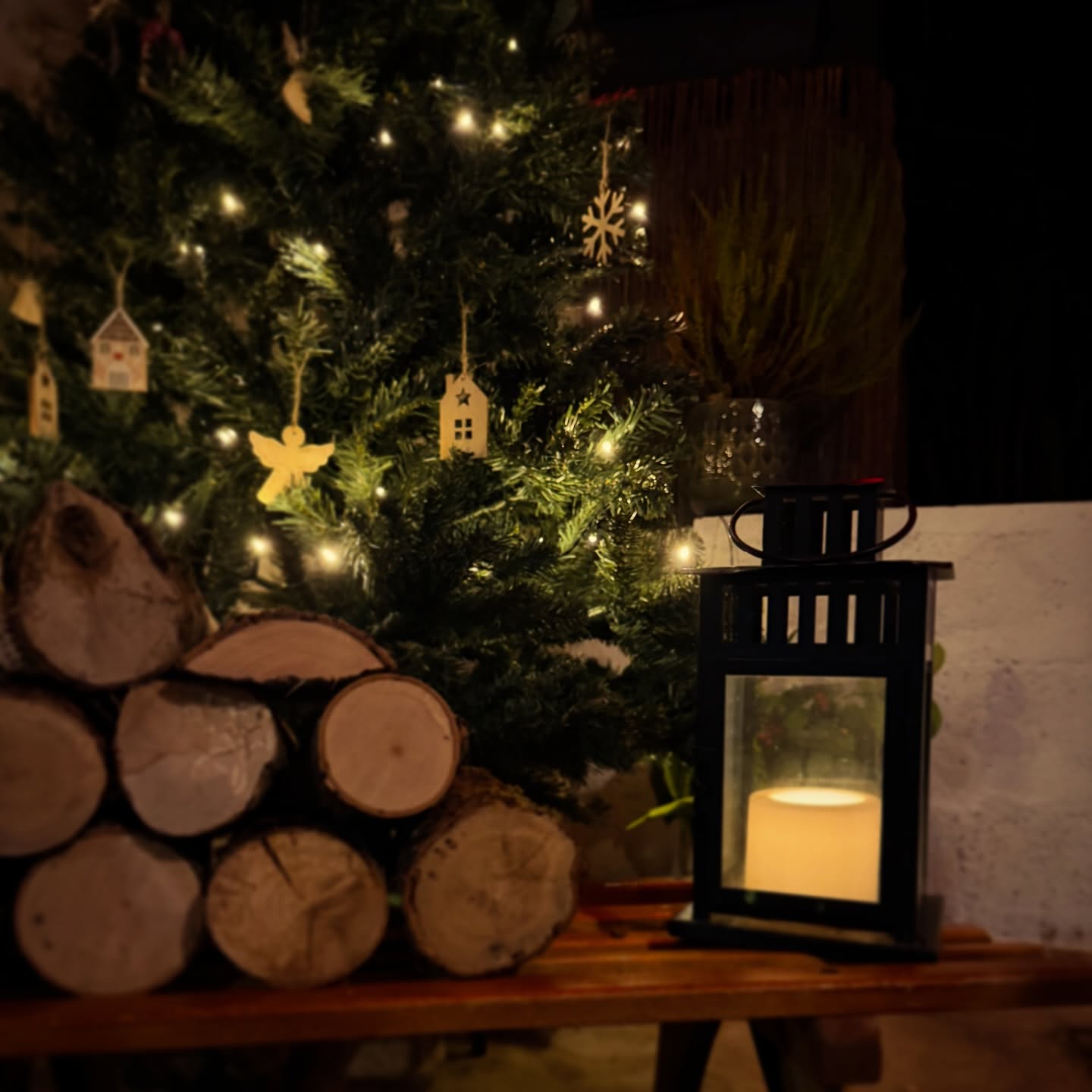 ✨ Noël s’installe doucement… J-4 ✨
#noël #ambiancedenoël #decorationdenoel #magiedenoël