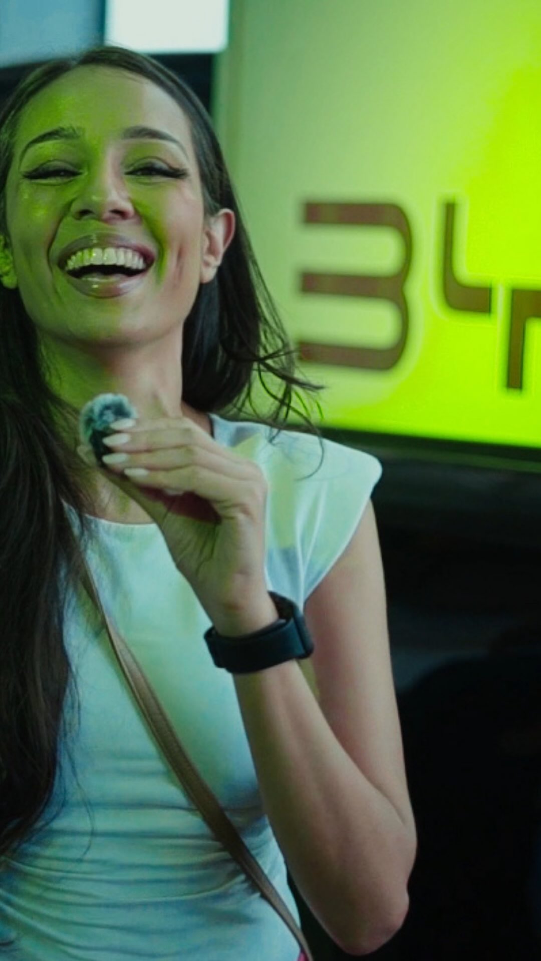 Everyone checks mirrors before driving. I check my blood sugar too. 5mmol atleast, and then we roll 🚗
@bydzambia Dolphin Surf Launch @pilatus_zambia @pemenergyzm @angelikahuwiler
Did you know:
Driving guidance in both the UK (DVLA) and the US requires insulin-treated drivers to check blood glucose before driving and not start a journey if levels are below 5.0 mmol/L, because low blood sugar can impair reaction time and awareness, putting both the driver and others on the road at risk.
📸 : @lint.studios 👌🏽💥