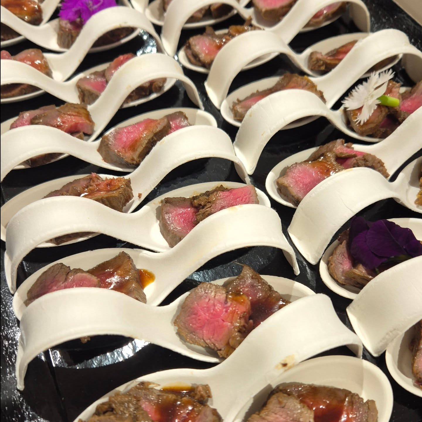 Buffet entreprise
Partie salées
#traiteur #traiteurentreprise #traiteurmignardise #traiteurtroyes #traiteurevenementiel