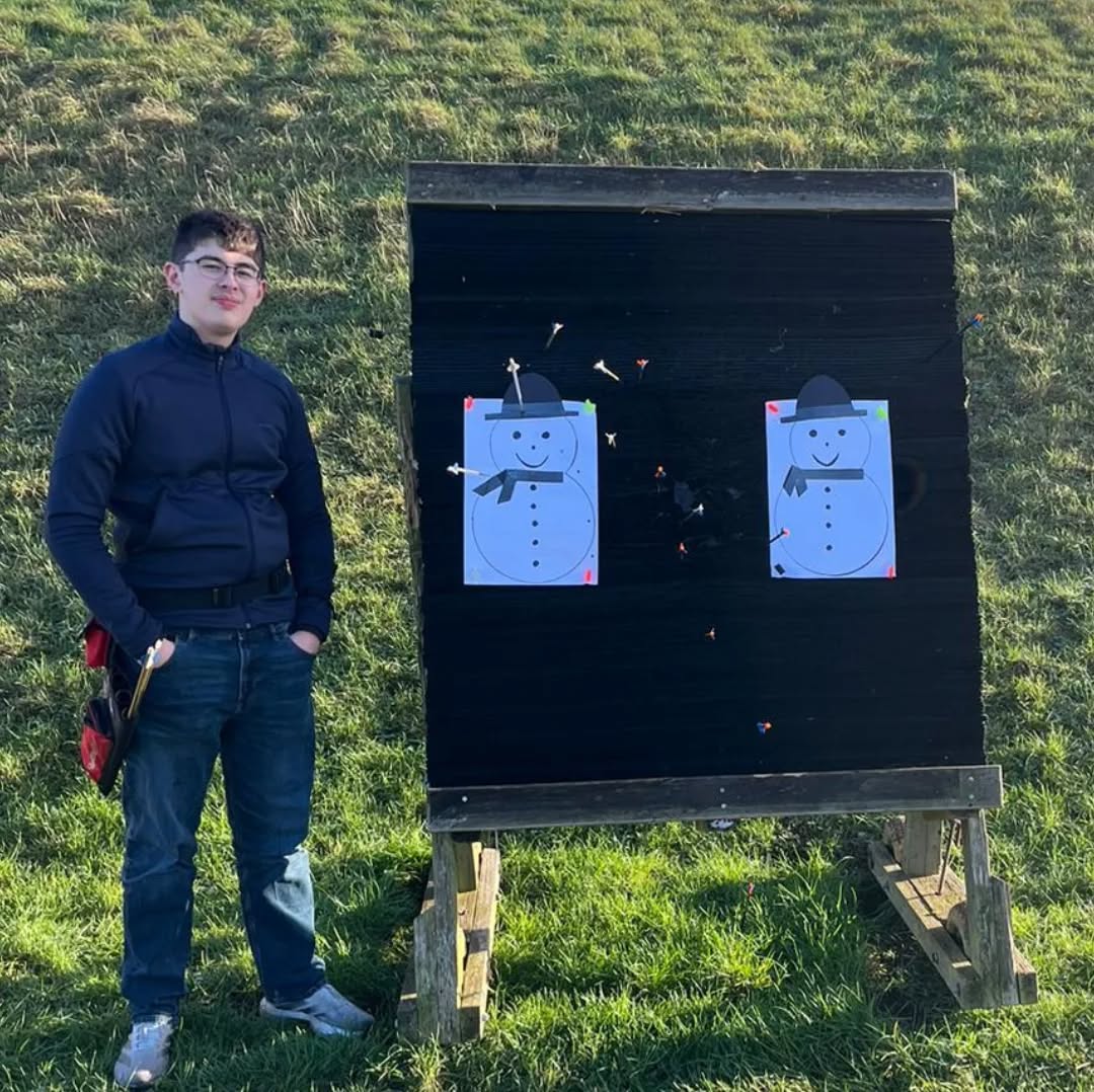 Christmas junior session
Well done to all the juniors who participated in our first winter junior session, the archers were trying to shoot snowmen and polo's in today's session, to earn the treats attached, with the help of coach @imogen_archery04
Merry Christmas juniors, enjoy a well earned rest, see you in the new year!
#merrychristmas #archerygb #archery #juniors #juniorarcher #coaching #winter