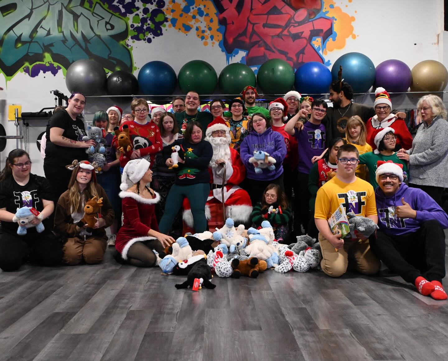 A special moment from this week at @fiercenfitboxing .
Our entire Boxing family came together to share time with Santa, creating a joyful and inclusive moment for our athletes, coaches, and families. Seeing everyone together in one space is a powerful reminder of what this program represents community, belonging, and opportunity for all.
Thank you to everyone who helped make this day possible and to @petsmartcanada for the generous donation of stuffed animals that added an extra touch of holiday joy for our athletes. We are grateful to the families and supporters who continue to believe in and support inclusive programming.
Wishing everyone a happy and meaningful holiday season.
#fiercenfitboxing #specialneedsboxing #aplaceforall #volunteer #communitysupport #petsmart #santa #fetterfitness
