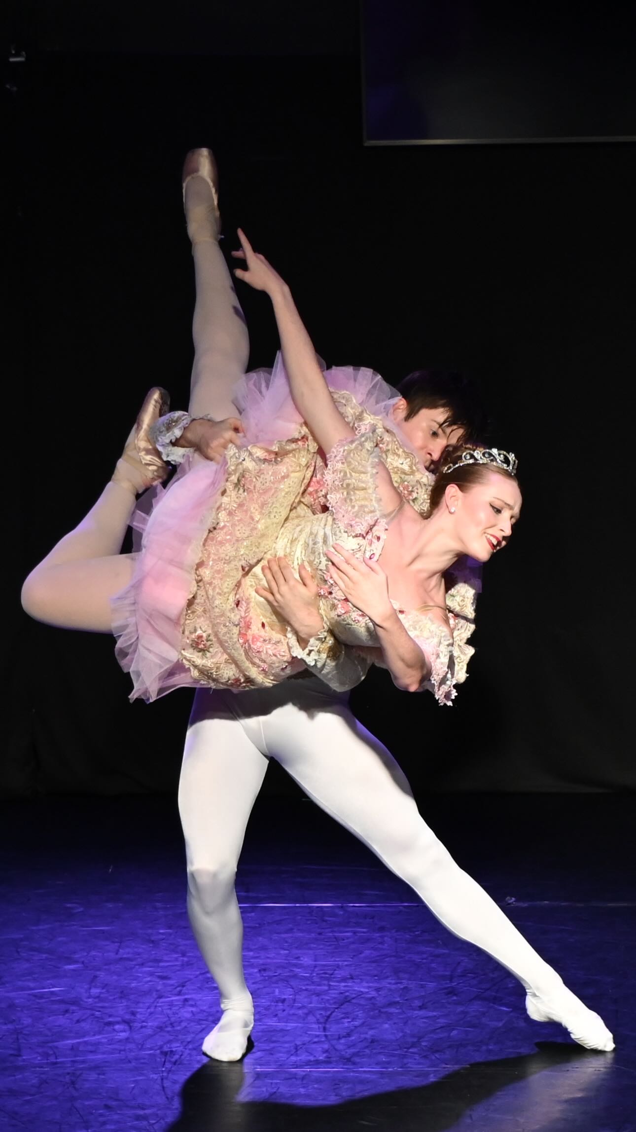 All we want for xmas is for you to see our show!! We are SOLD OUT opening night but still offering DIGITAL tickets , tune in worldwide or come see our Saturday matinee at 2pm!!! Tickets available in bio @azaraballet #ballet #dancers #dancing #alliwantforxmas #xmas #nutcracker #srq