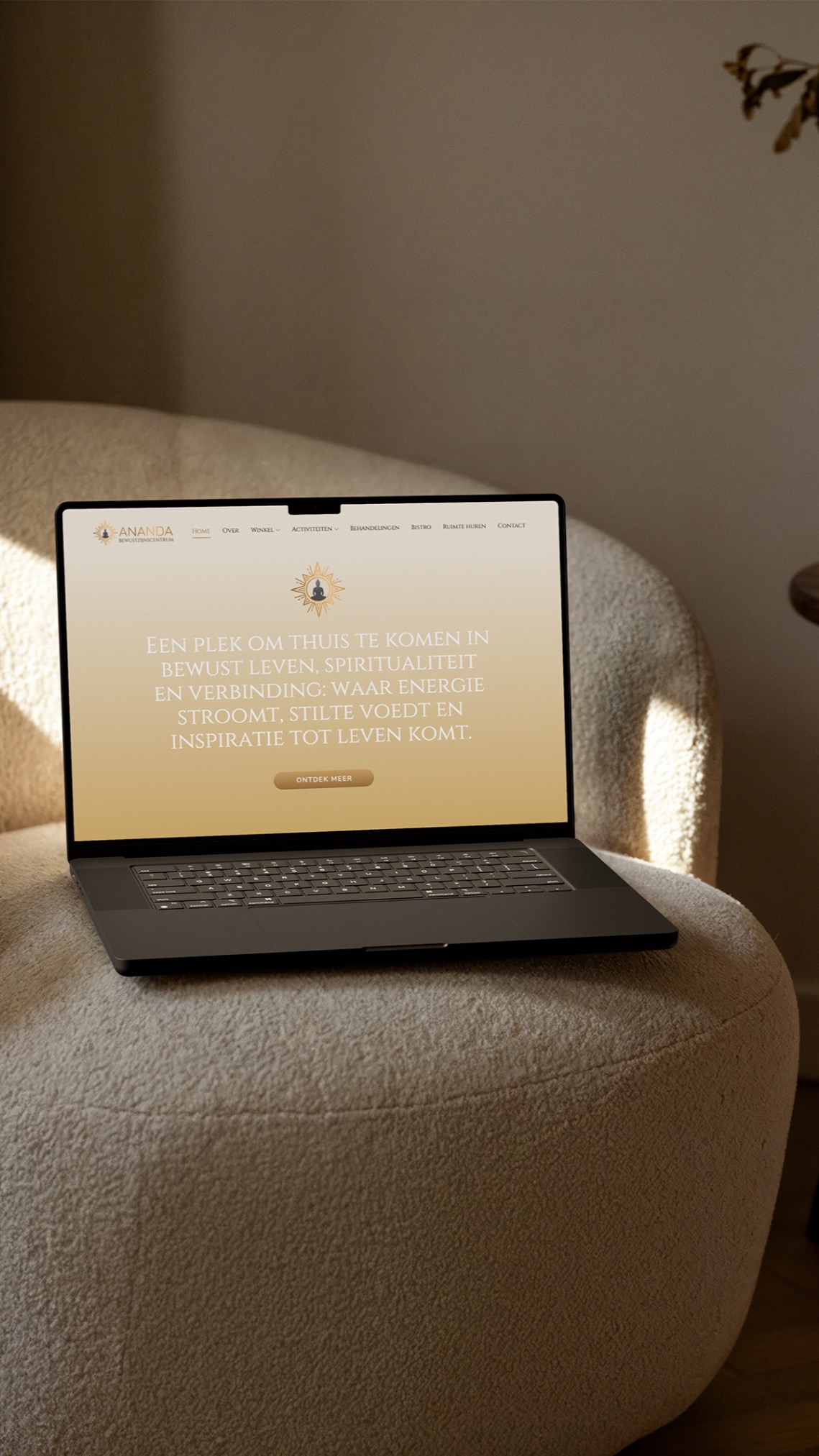 Ananda’s nieuwe website is live! 💫
Sinds deze week is de nieuwe website van Ananda Bewustzijnscentrum online én hebben we schitterende nieuwe kaartjes laten afdrukken, en daar zijn we oprecht heel blij mee. 🤍
Dit was een traject van samenwerking en toewijding. Met het prachtige werk van Guen van @studioseren.nl, de bezielde teksten van Marjan en de sfeervolle foto’s van Liesbeth @fotografe_liesbeth kreeg de site vorm, gedragen door de input van alle collega’s.
De site voelt zoals Ananda is: levendig, overzichtelijk en warm. Je vindt er nu nog makkelijker activiteiten en behandelingen, info over ruimteverhuur en alles over onze bistro. 💛
Laat je meenemen in de wereld van Ananda Bewustzijnscentrum en ontdek hoe bewust leven, stilte en verbinding samenkomen.
👉🏻 Neem zeker eens een kijkje via de link in bio @ananda_bewustzijnscentrum
#anandabewustzijnscentrum #ananda #webdesign #webstrategie #designstudio #wixstudio #bewustzijn #cocreatie #bewustleven #verbinding #thuiskomen #studioseren