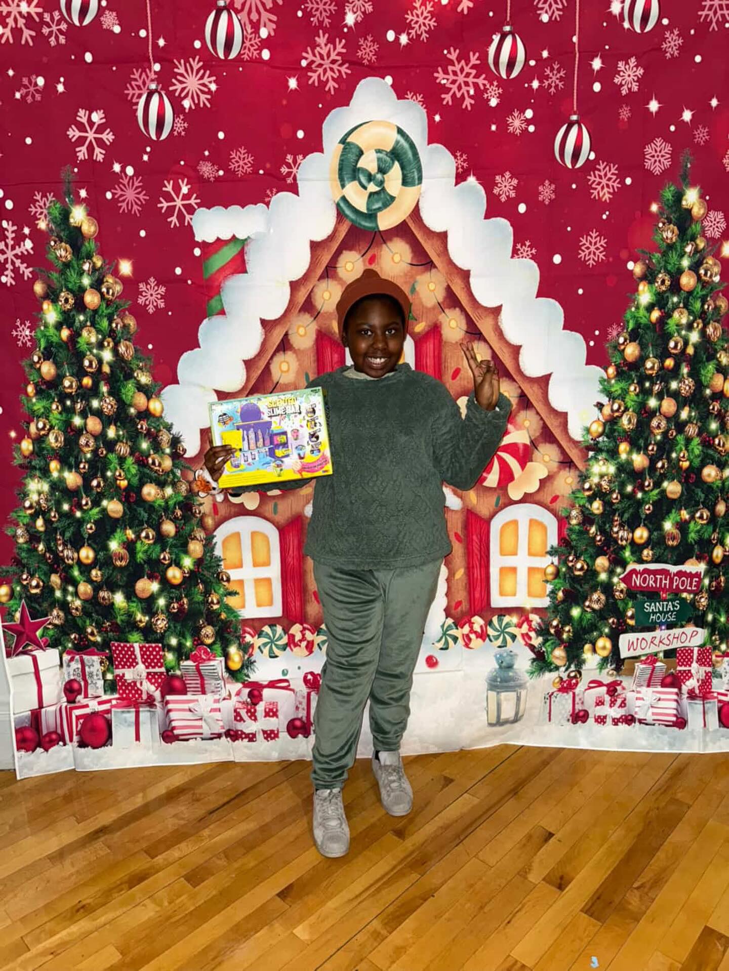 @thisislifechi Holiday Extravaganza