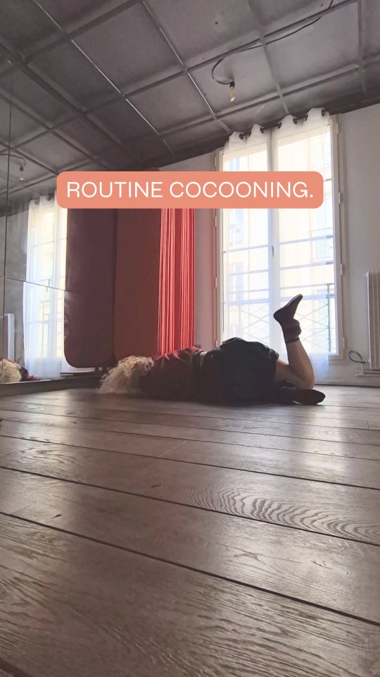 Terminer la journée en douceur pour mobiliser, étirer, déverrouiller et relâcher les tensions.
Répétez chaque mouvement 1 à 3 fois de chaque côté : même un petit moment peut déjà faire une vraie différence dans votre quotidien.
Un temps simple, agréable et efficace pour réinitialiser le corps et lui faire réellement bien.
.
.
.
#reset #barreausol #methodetaranto #recuperation #bienetre