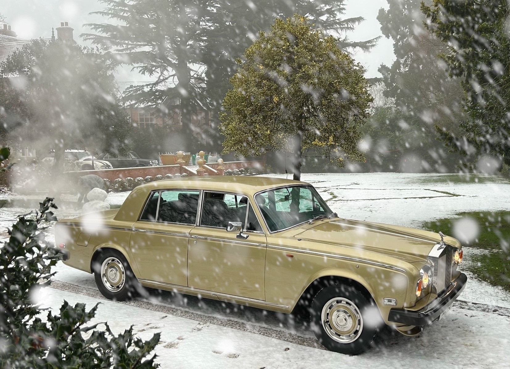 An oldie but goldie!
Happy Christmas and best wishes from Lenton Limousines!