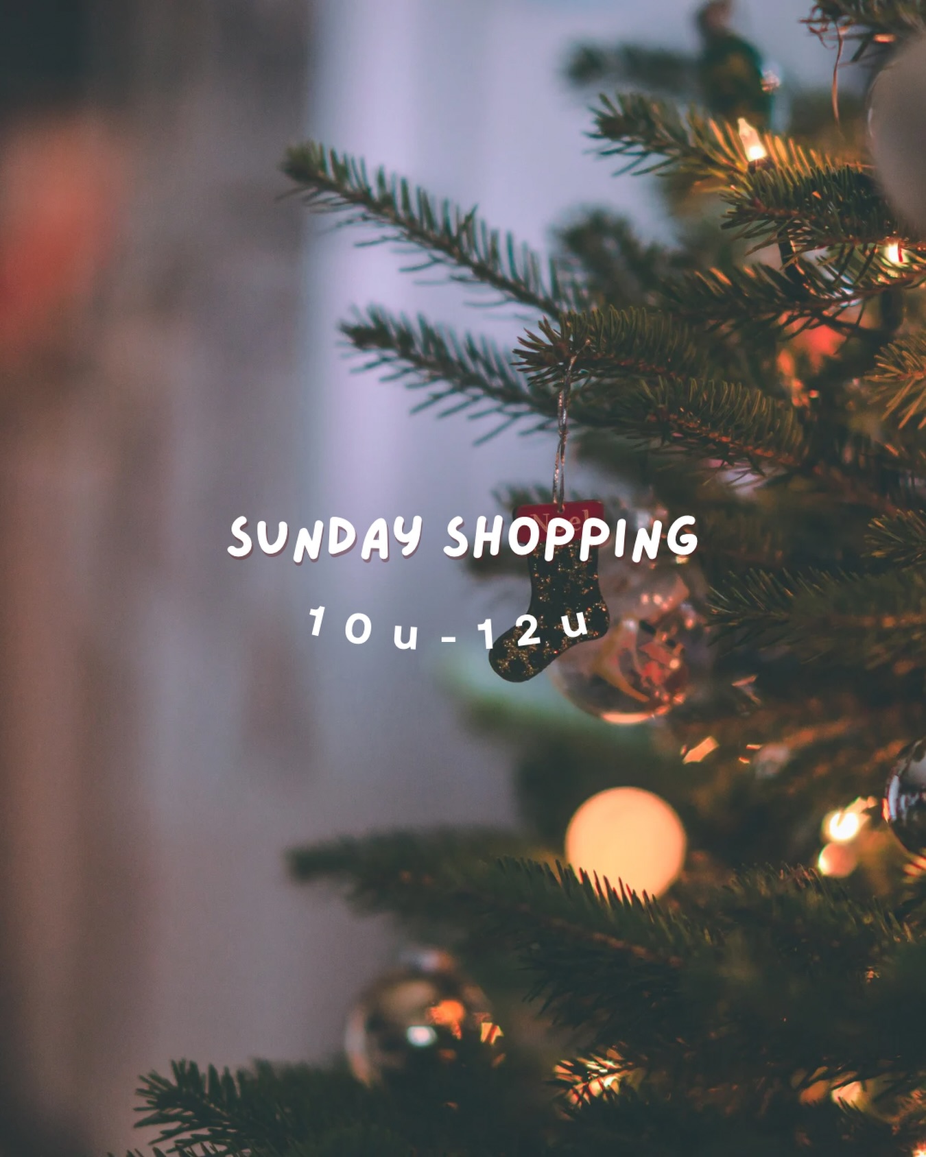 Open deze ochtend! 🎁
Nog een cadeautje nodig?
Wat dacht je van…
~ iets van American Vintage?
~ een juweeltje van Billion Avenue?
~ leuke kousen van Âme?
~ Knnekki armbandjes/rekkertjes?
~ een warme sjaal van Xandres?
~ een Isola-cadeaubon?
Spring zeker eens binnen, we helpen met plezier!🎄