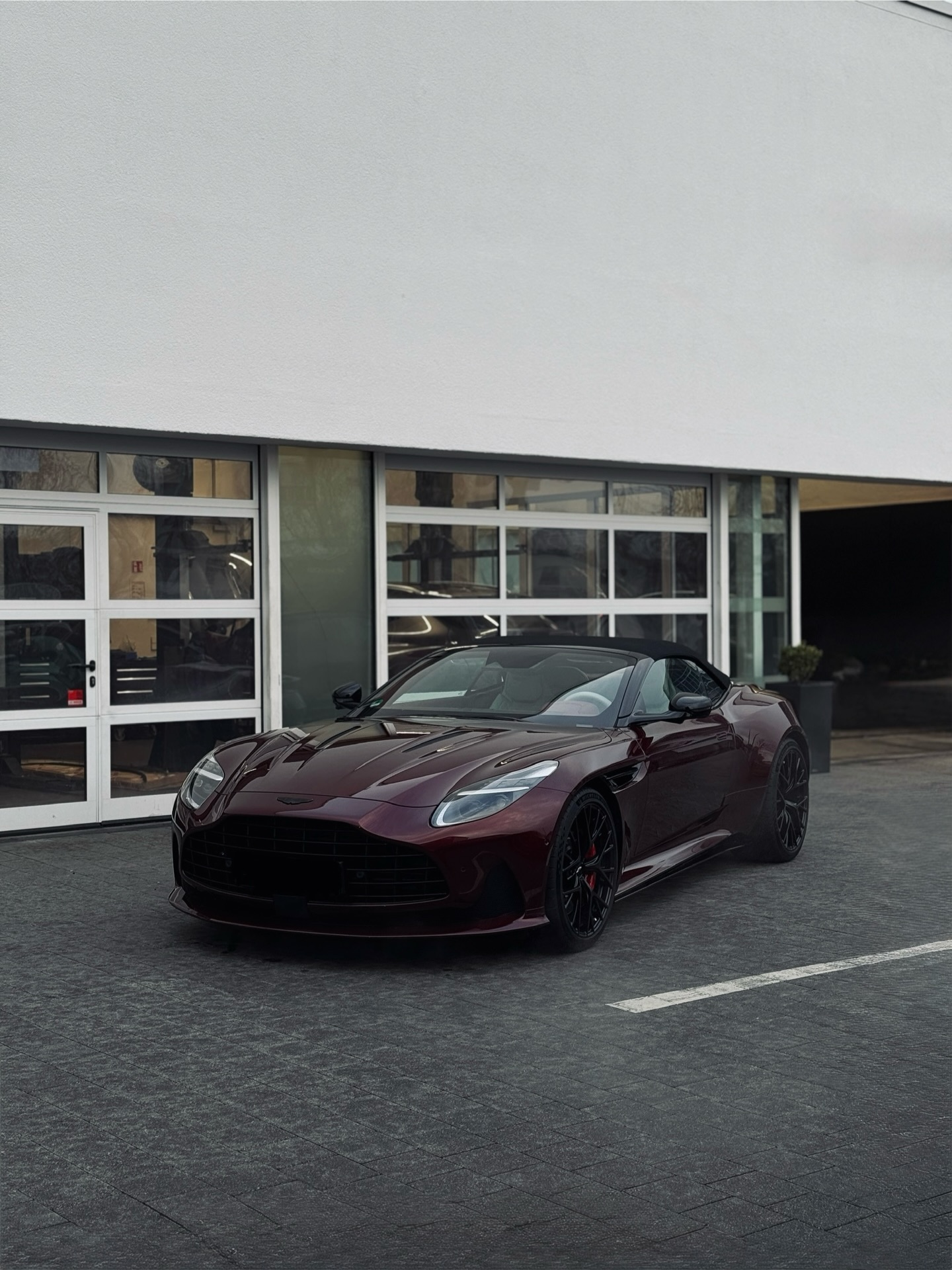 DB12 Protected with XPEL
A bold red spec, protected with XPEL Paint Protection Film. Wrapped for @astonmartinstuttgart — designed to guard against stone chips and environmental influences.
Looking for the right protection for your car?
👉 DM us.
#astonmartin #lackschutz #xpel #ppf #wrapness