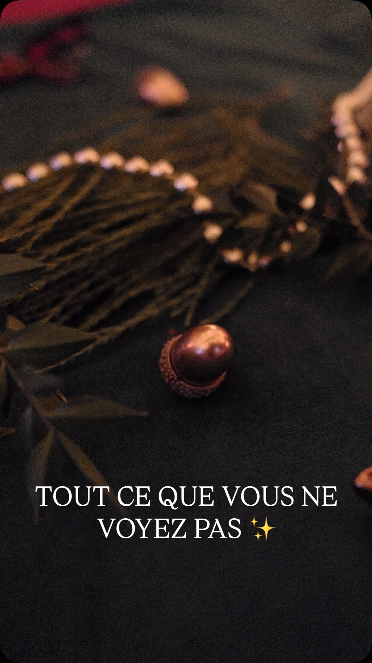 50 secondes.
Des heures de préparation.
Et ce soir, la magie opère ✨
Dans l’ombre, on installe, on ajuste, on court…
Pour que tout soit prêt quand les invités arrivent 🕯️🎶
Tu aimes voir l’envers du décor ? 👀
#coulisses
#preparatifsevenement
#viedechateau
#chateaulife
#eventvibes