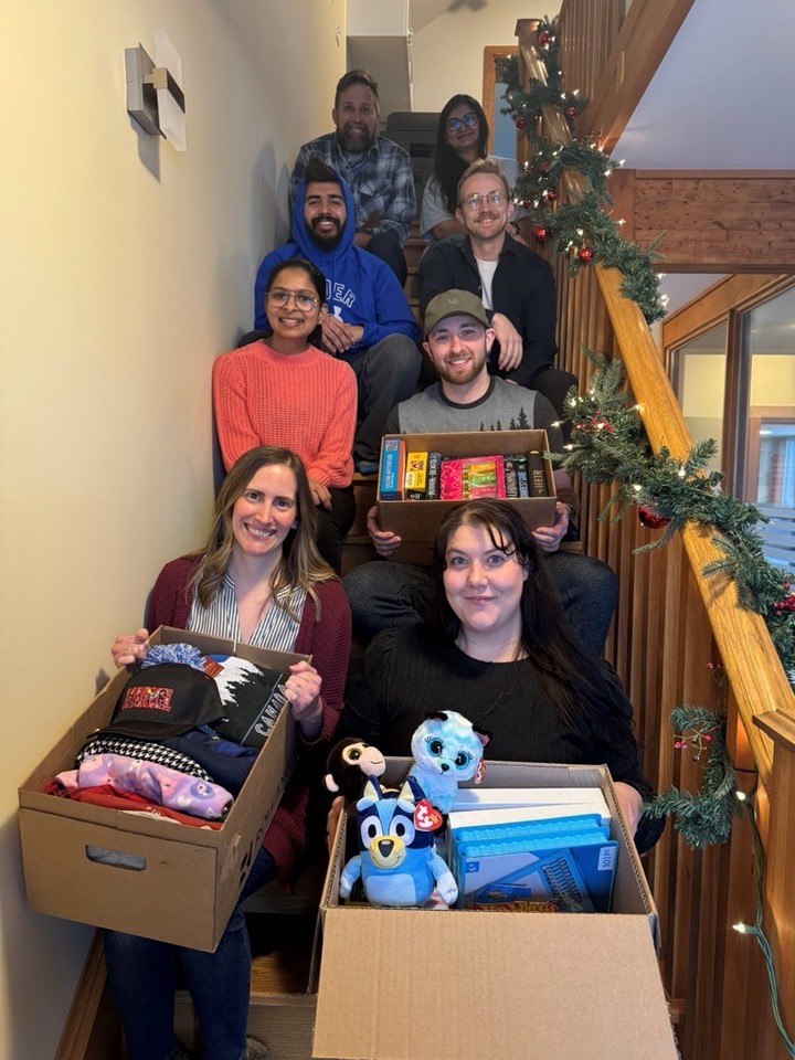 Thank you, AET Group, for supporting kids at Starling year after year. 🎁💜 Your incredible gifts of clothing, personal care items, toys, and generous donations are more than presents; they’re lifelines of comfort and joy. ✨
@aetgroup
#StarlingHolidayHope #CommunityGiving #ThankYou