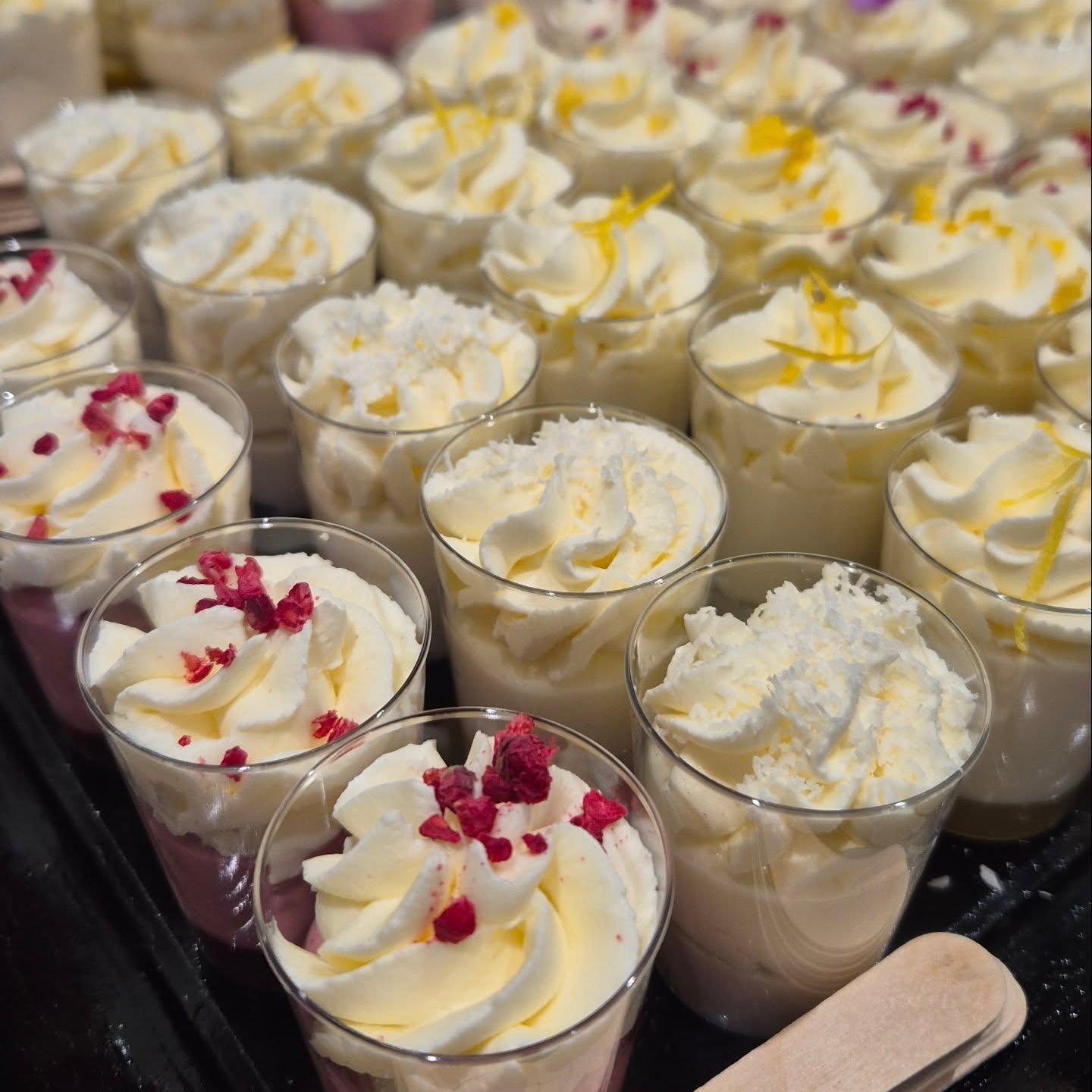 Buffet entreprise
Partie sucrées
#traiteurentreprise #traiteurmignardise #traiteurtroyes #traiteurtroyes #traiteuraube