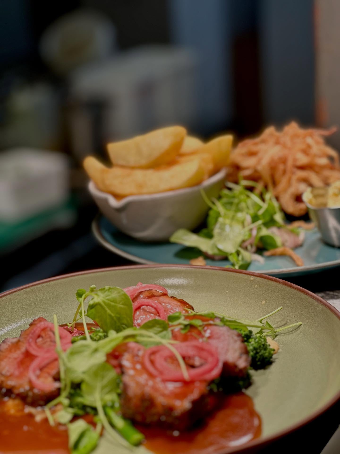 Join us for the last weekend of our festive celebrations at The Pheasant! ✨
Gavin Robinson has your live entertainment covered this evening and Santa is visiting tomorrow for all children dining with us. We have limited availability left so if you’re looking for a festive feed before your own next week.
For the next two Mondays we will be open for Christmas pints by the open fire and food served until 8pm. 🎄🔥
Book your table on 02892638056