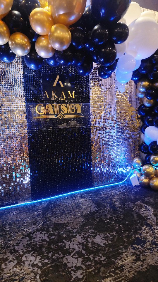 Step into the Roaring Twenties ✨🎩
Our Great Gatsby–themed event decoration brings vintage glam to life with a luxe backdrop, elegant white flowers, and dramatic ostrich feathers. Pure sophistication, bold style, and timeless elegance—perfect for luxury celebrations and upscale events. 🍸✨
Old Hollywood vibes. Modern luxury. Unforgettable moments.
#GreatGatsbyTheme #GatsbyReels #LuxuryEventDecor #GlamDecor #RoaringTwenties
Event Design, Luxury Events, White Flowers, Ostrich Feathers, Party Decor & Event Styling