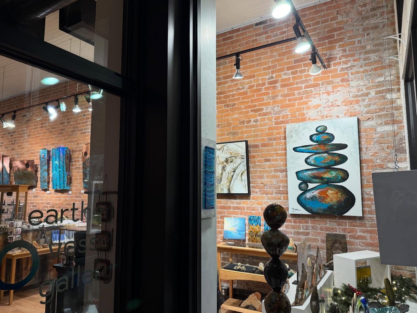 Feeling very grateful and honored to be hanging my art in this awesome gallery in Durango Colorado.
Earthen Vessel Gallery
934 Main Ave, Unit A
Durango CO
.
.
.
#gallery #artgallery #durangoco earthenvesselgallery