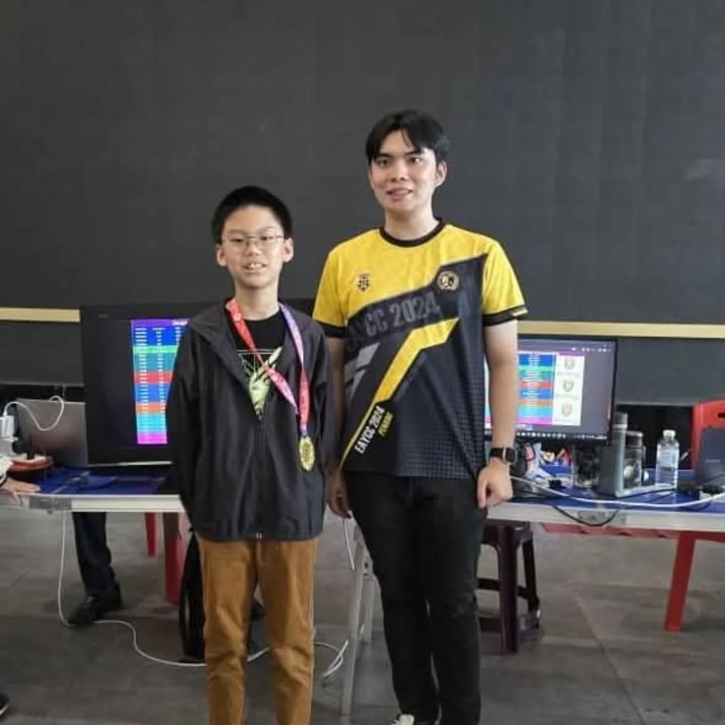 Nov, 2025~Deepavali Chess Tournament~
#1stAvenuePG
Greater achievement to come!
U12 CHAMPION 👑Lim Hao Yu
U9 2nd RunnerUp 👑Lim Yue Er
#chess #chessnotcheckers #babygenius #strategy AC Global Chess Academy