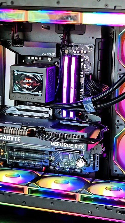 Maquinas se altíssimo padrão.
Você encontra aqui na Unica!
Montagem premium. Garantia e suporte imediato!
Entre em contato com a gente pra montar o seu!
#gaming #gamer #pc #tecnologia