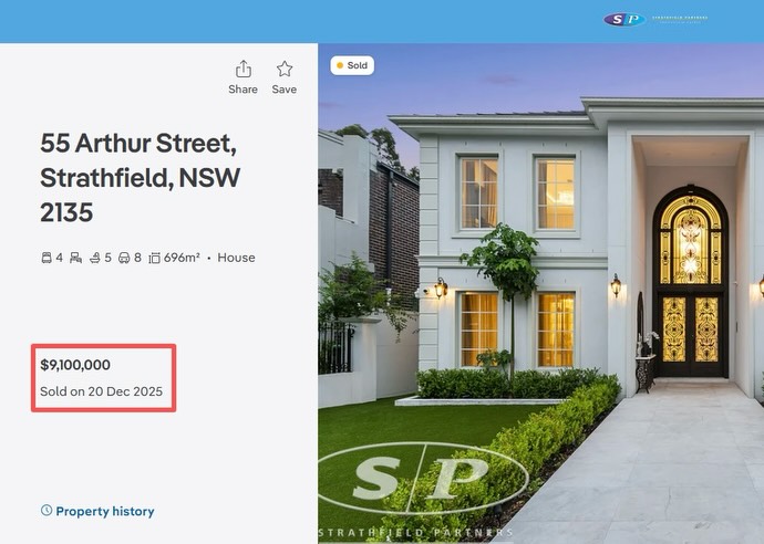 Another full-house French Wrought Iron Home, sold in Strathfield just before Christmas.
Do you like it?
*Extra Tall Entrance Door
*Curved Stair Railings
*Interior Balustrades
*Exterior Fence&Gates
Finish/Colour: Matt Black w. Hand-brushed Bronze Accents