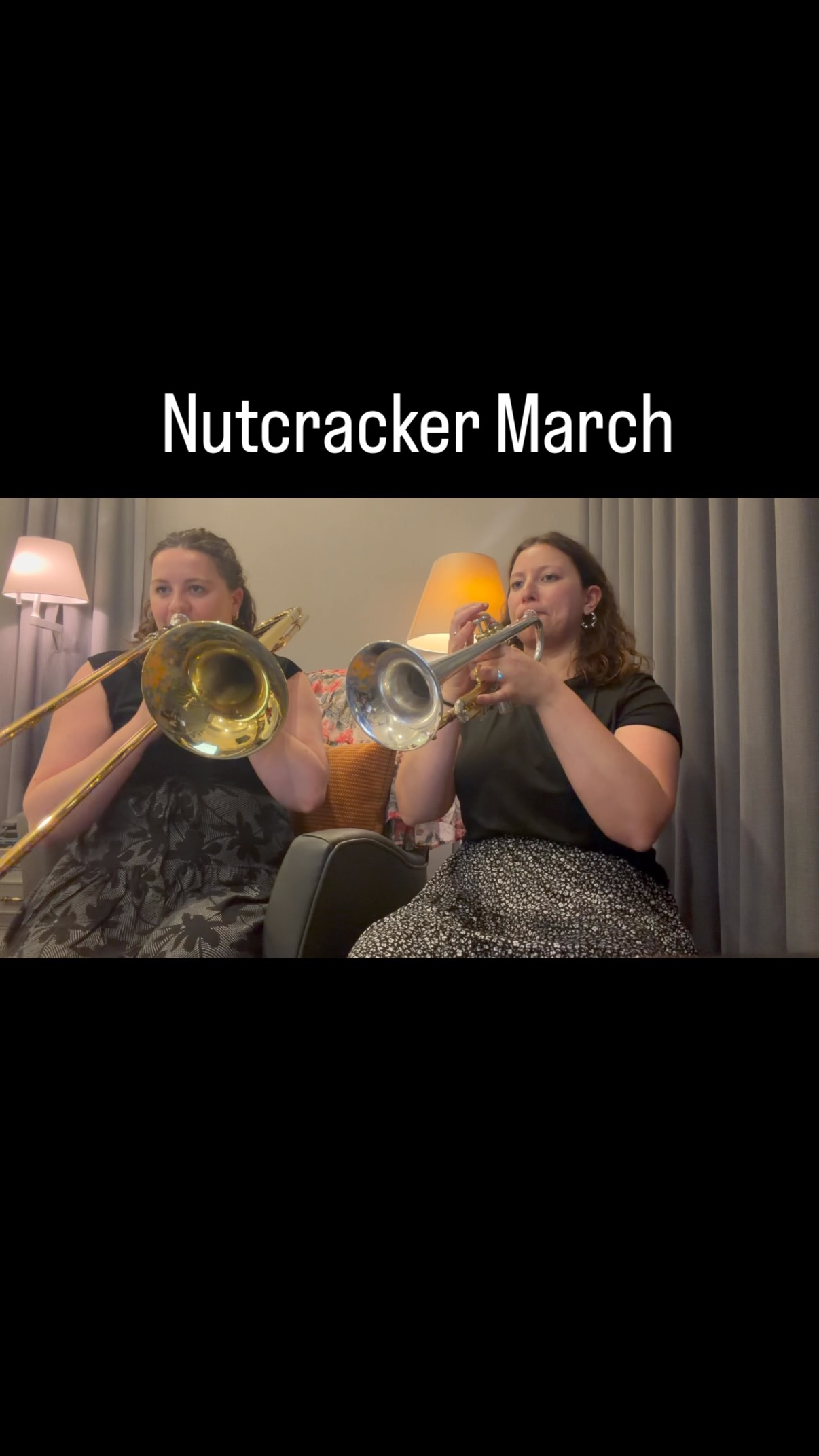Quick lil test of the tour recording set up 🎤💻🎺 with @melissa_hagstedt featuring the beginning of my holiday medley that I arranged for the @charlieglobaltour holiday cabaret this week. ❤️🎄
•
#nutcracker #badnut #musicianlife #homerecording #trumpetplayer #trombone #duet #classicalmusician #classicalmusic #nutcrackermarch