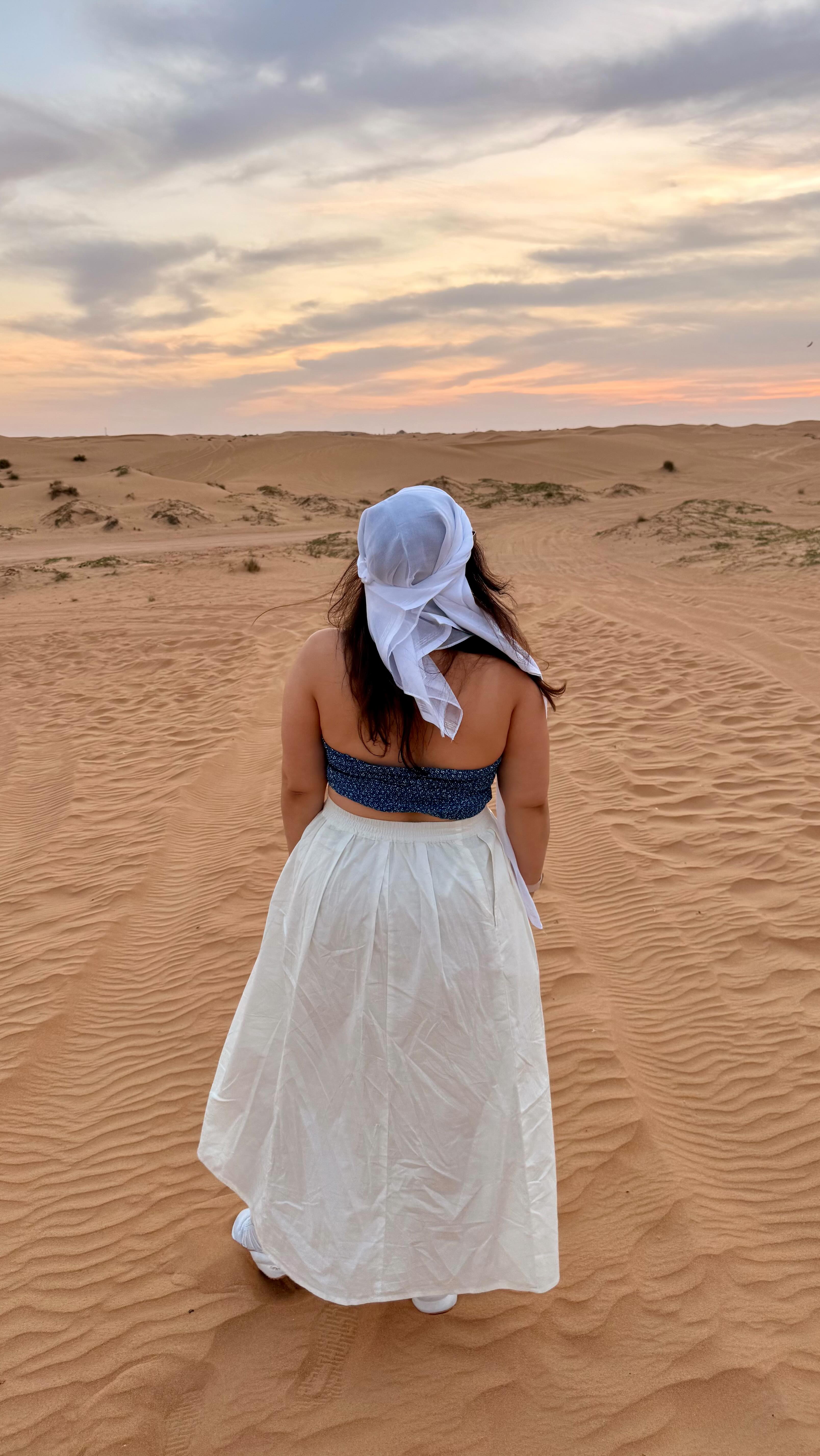 From Dessert 🏜️ to snow 🌨️!! Glimpses & Memories ❤️❤️🌼🌼🌟🌟. #livingtheshriyaway #dessert #dubai #canadá #trending