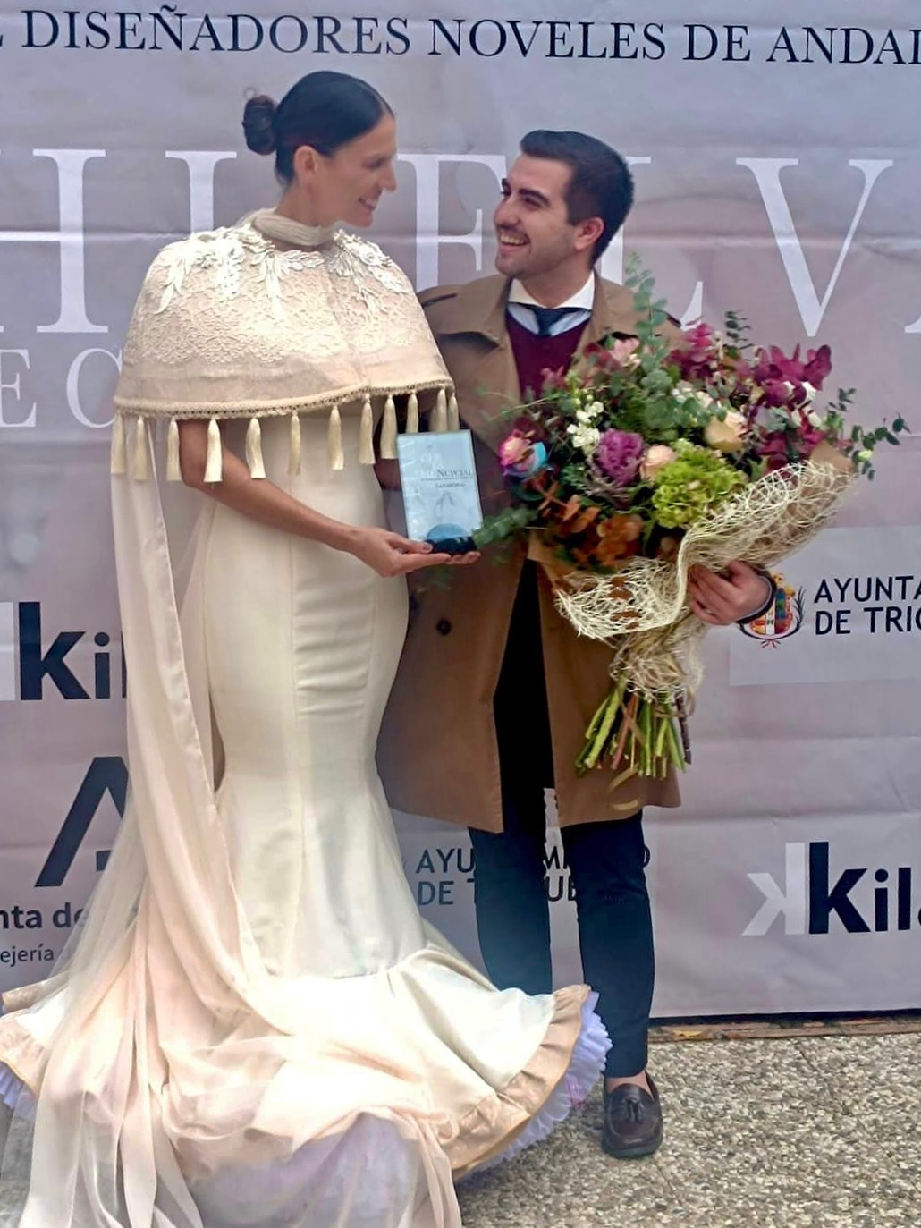 Queremos felicitar a nuestro alumno Adrián por haber recibido un premio en el Certamen Nupcial de Diseñadores Noveles de Andalucía 👏
¡Enhorabuena, Adrián! Todo el equipo celebra contigo este gran logro 💫👗