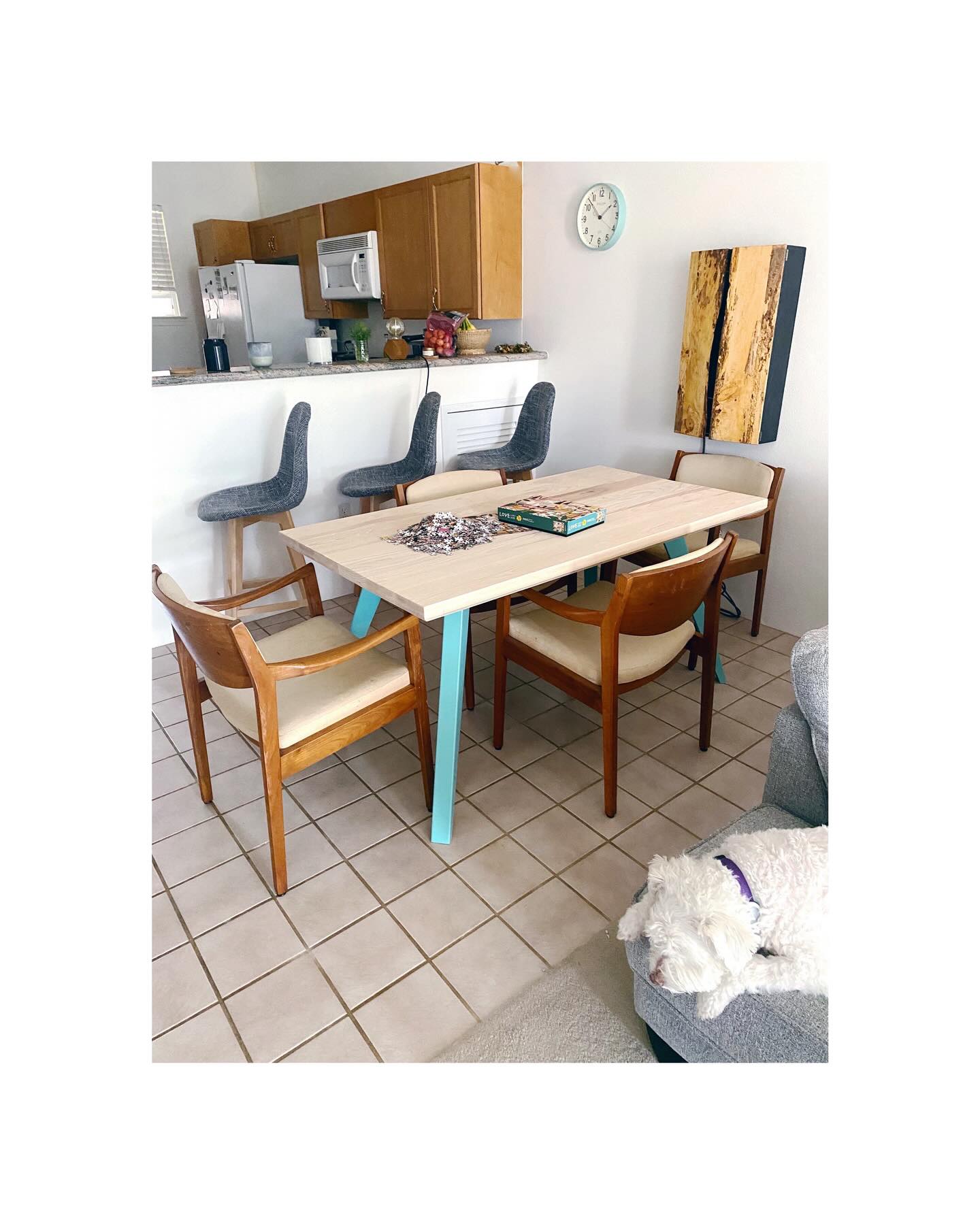 Ash table with @rubiomonocoatusa white finish and beautiful teal semiexact legs.
#ash #diningtable #design #portland #pdxdesign