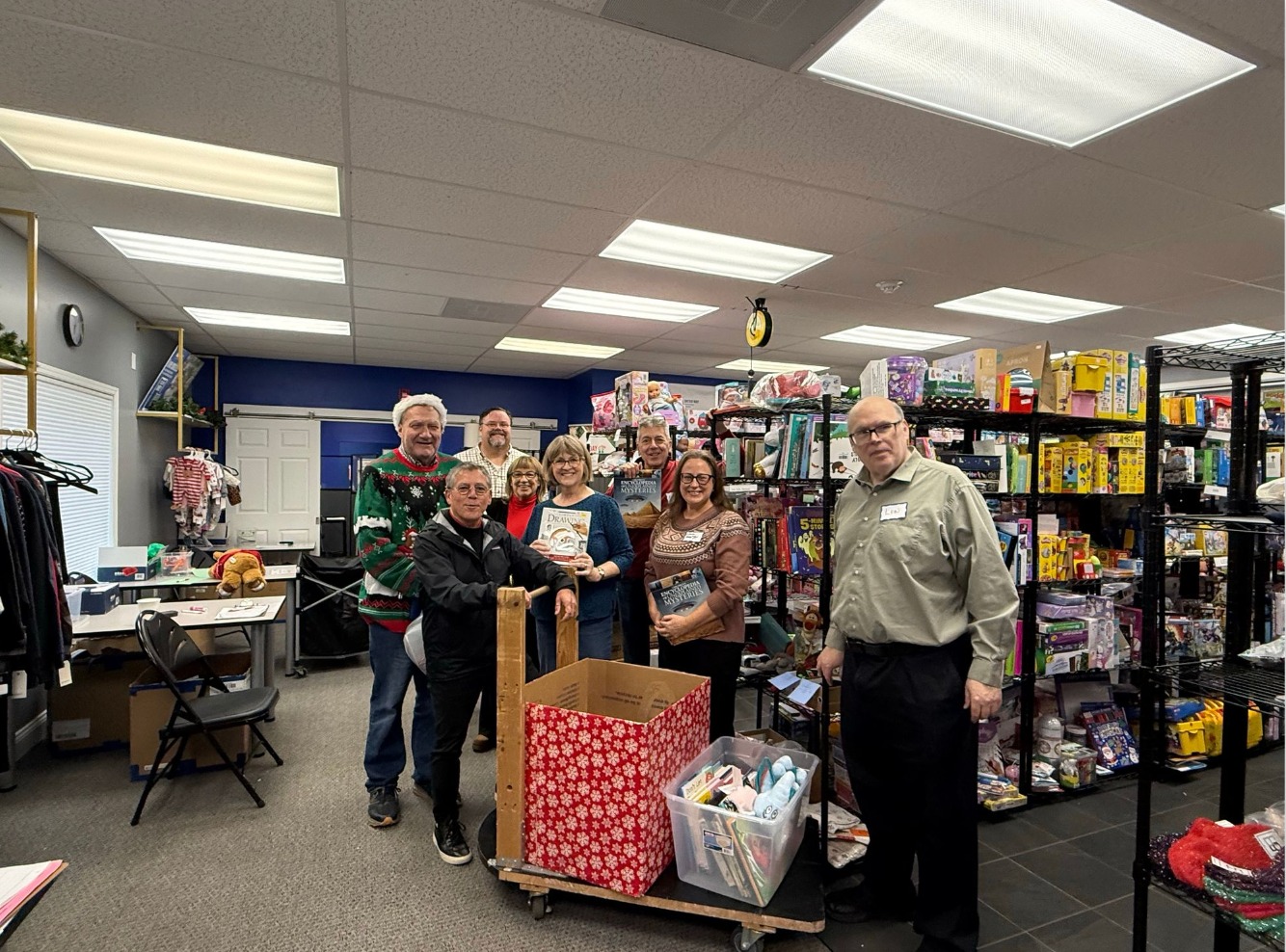 A huge thank you to the North Hunterdon Rotary Club for volunteering to help with Holiday Hands!
Your time, dedication, and commitment to serving our community truly make a difference. We’re so grateful for your partnership! #HunterdonUnited