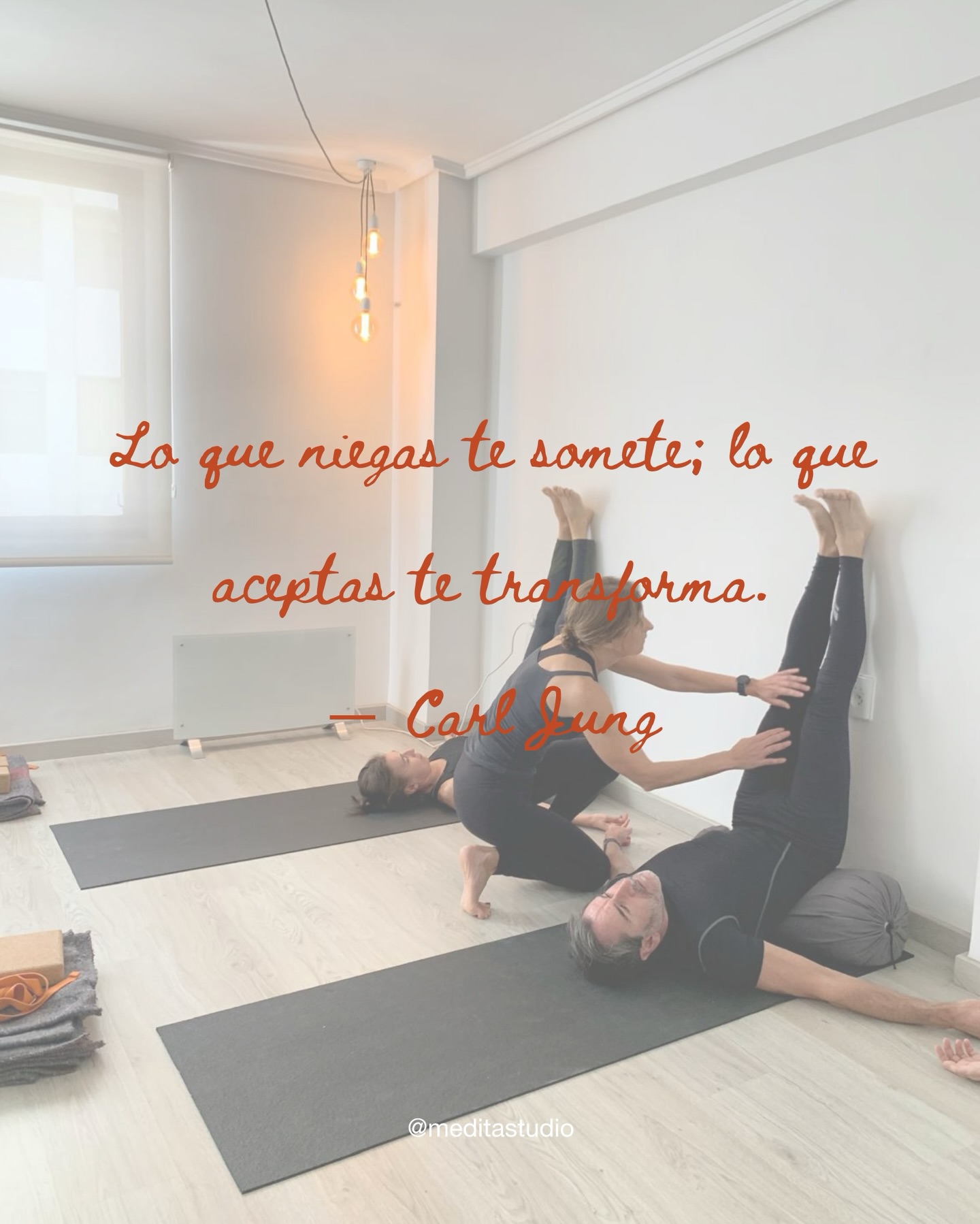 Vamos a por el nuevo año. ✨
Durante el mes de enero, lleno de buenos propósitos,
te invitamos a venir a conocernos y a practicar con nosotros. 🙏🏽
📞 Llámanos para concertar una clase de prueba.