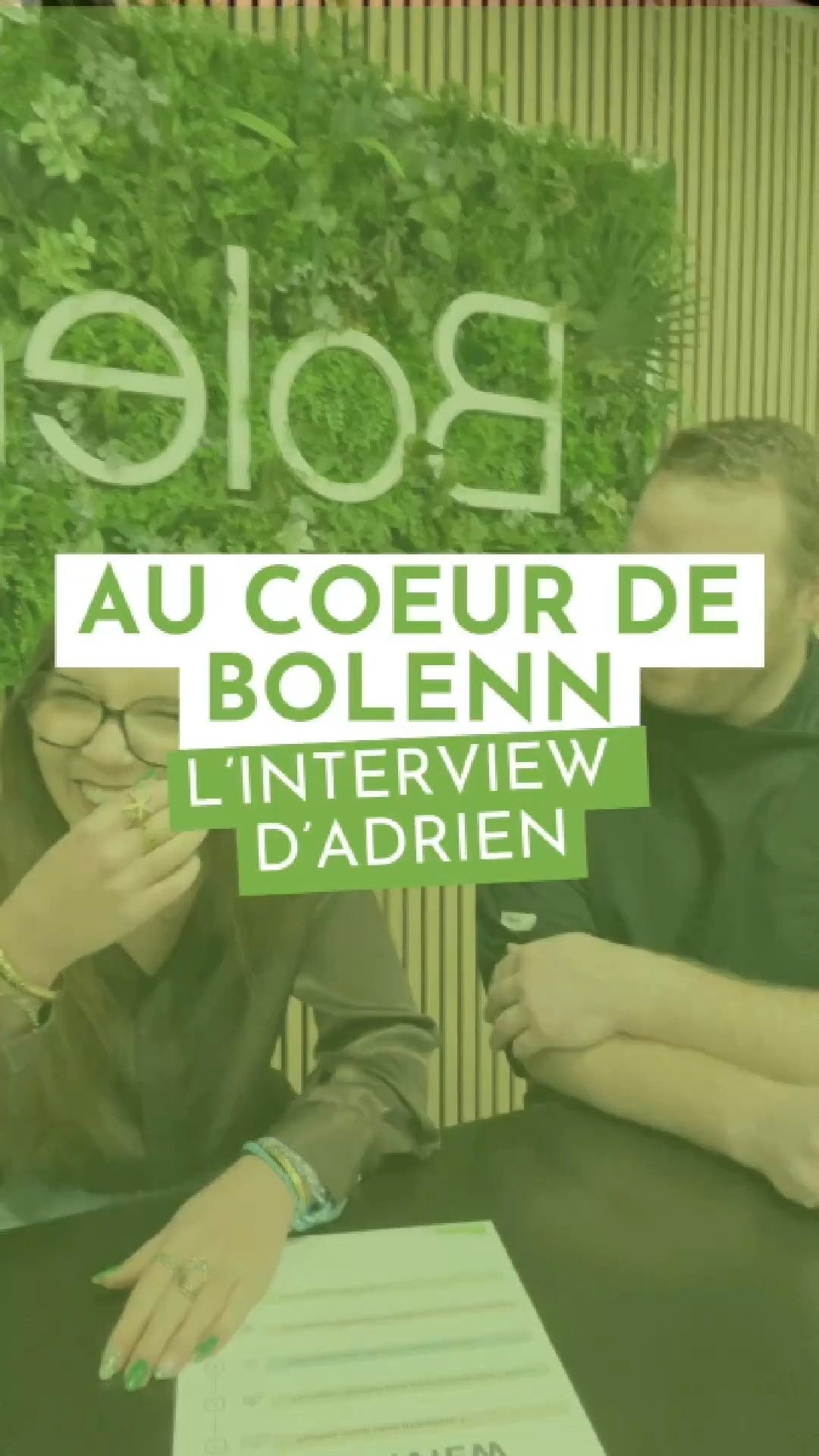 🎬 Au cœur de Bolenn | Episode 8 : Rencontre avec Adrien ✨
Pour clôturer notre série de portraits, c’est Adrien qui prend la parole !
Créateur de Bolenn aux côtés de Lucie depuis plus de 4 ans, il fait vivre ce projet porté par sa passion et son savoir-faire culinaire. Avec une solide expérience en cuisine, aujourd’hui, Adrien nous dévoile son quotidien
📽️ Merci d’avoir suivi cette aventure avec nous et d’avoir découvert les visages qui font battre Bolenn !
Dites nous en commentaires les vidéos que vous aimeriez voir sur notre compte ? 💬
#interview #teambolenn #aucoeurdebolenn #restaurantsaintmalo #saintmalo #bretagne