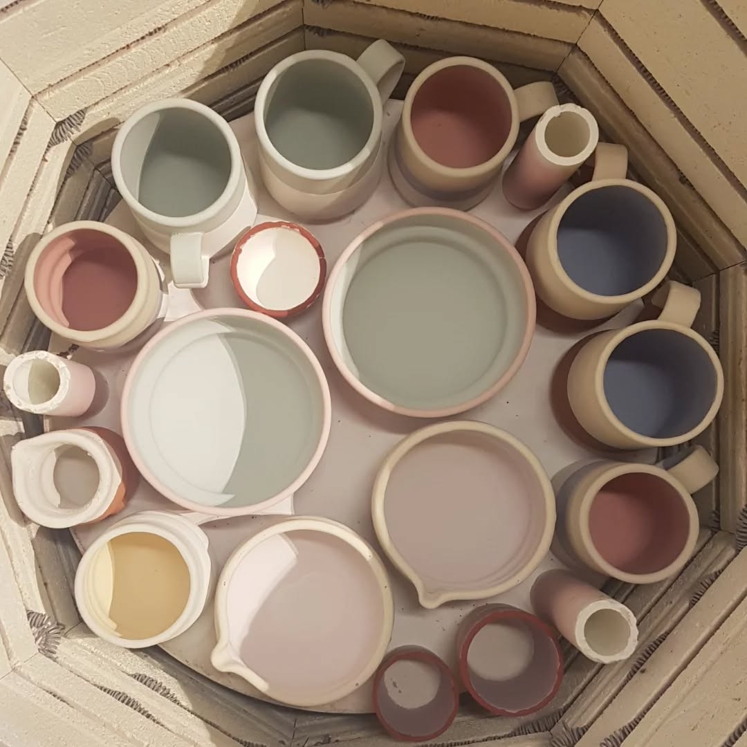 Before and After fire
#glazechemistry #glazefire #glazebeforeandafter #ceramic #ceramickiln