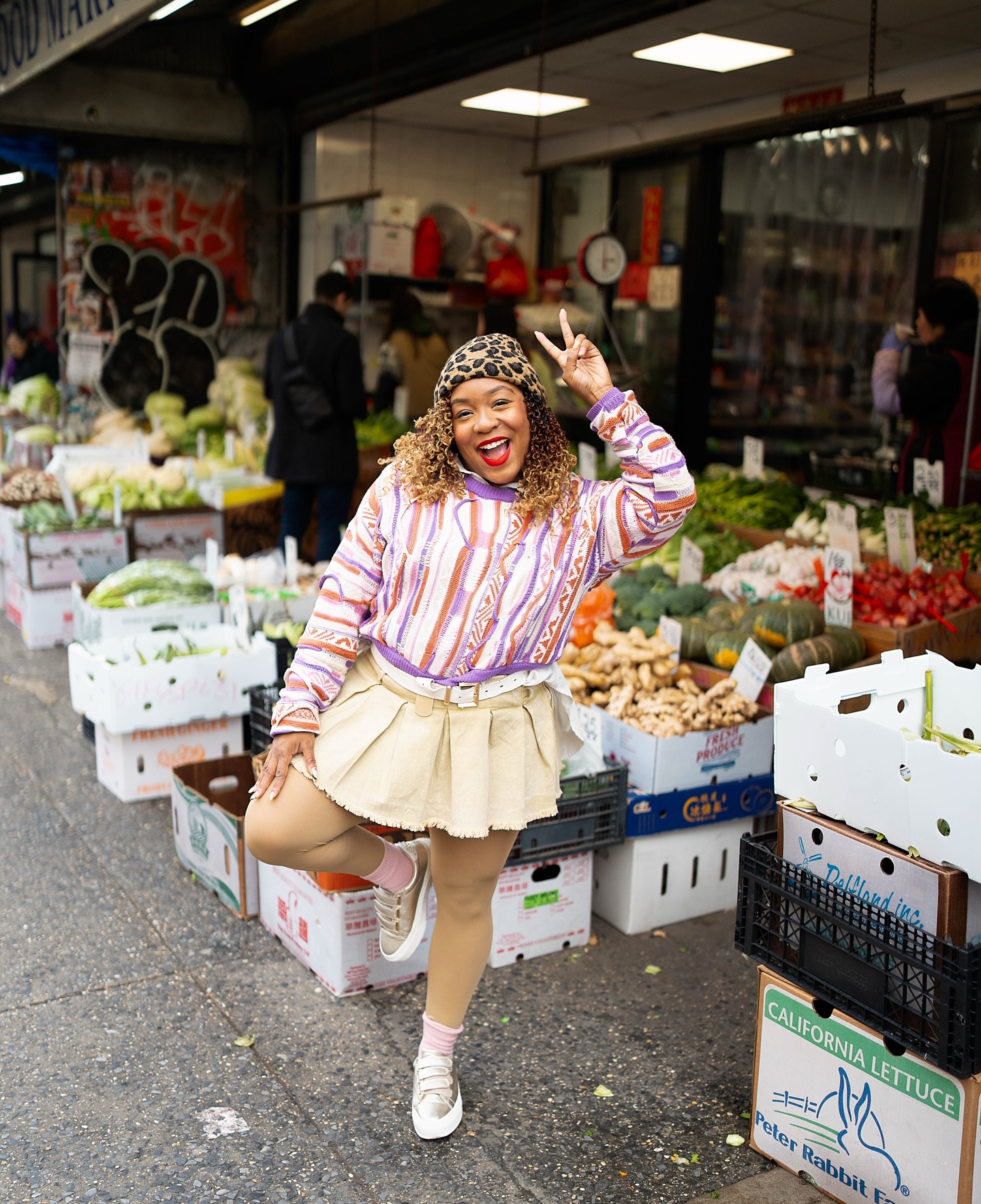 Winning Wednesday but make it the LAST day of the year 🥂✨
As this year wraps up, I’ve been reflecting… and wow, I’ve grown in ways I’m truly proud of.
Here are my top 3 wins from this year 🤍
1️⃣ I grew deeper in my faith yes, even opening my Bible and sitting with it consistently. Thank you @youversion
2️⃣ I danced A LOT and even stepped into teaching, reinforcing my confidence and everything I’ve been learning.
3️⃣ Most importantly, I chose me. I learned how powerful it is to release people and situations that no longer serve you. If it brings confusion into your life, babes… it’s simply not for you.
Ending the year with an attitude of gratitude because growth deserves to be celebrated even the quiet kind.
✨ What’s one win you’re proud of this year? Drop it below so we can celebrate together ✨
PC: @m76photo
#WinningWednesday#EndOfYearReflection#GratefulHeart#ChoosingMe#GrowthSeason