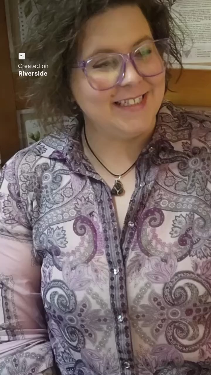 Living Unapologetically #tarot #spiritualaf #behappy #dailyreading